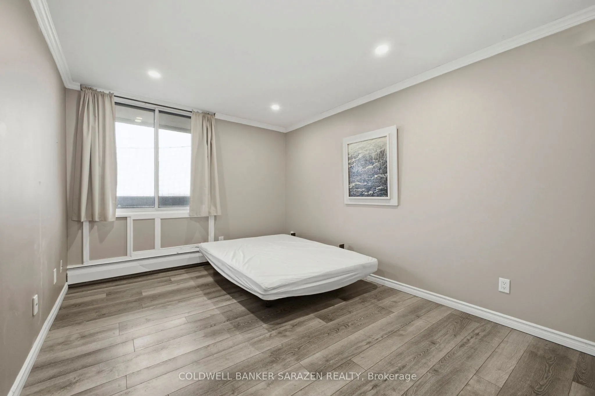 415 Greenview Avenue #2102