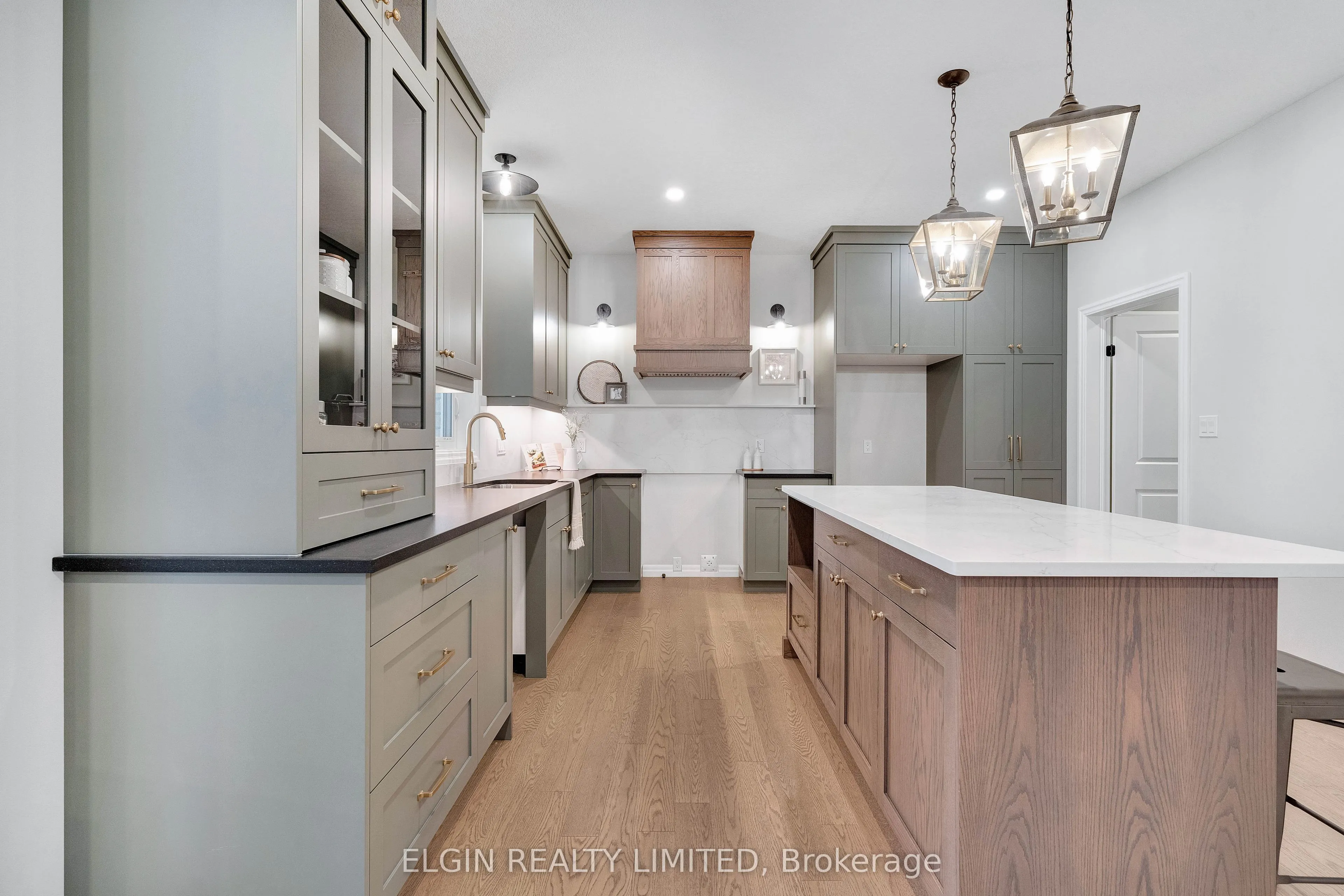 6 Keba Crescent