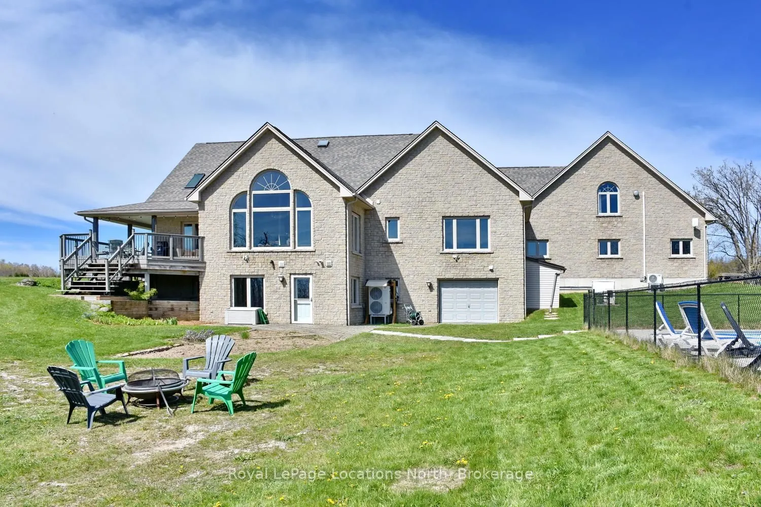245337 22 Side Road