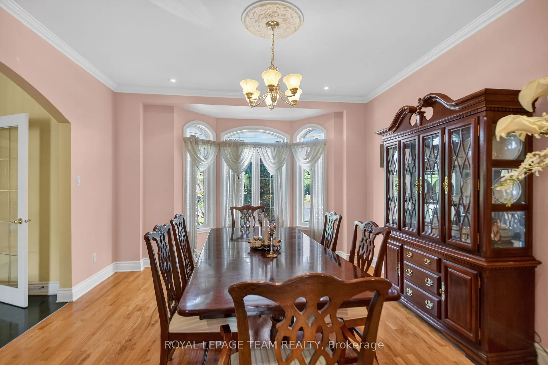 5472 Wicklow Drive