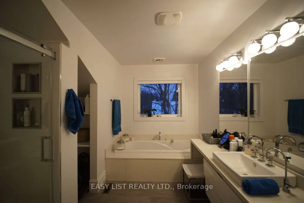 79 Brock Road S