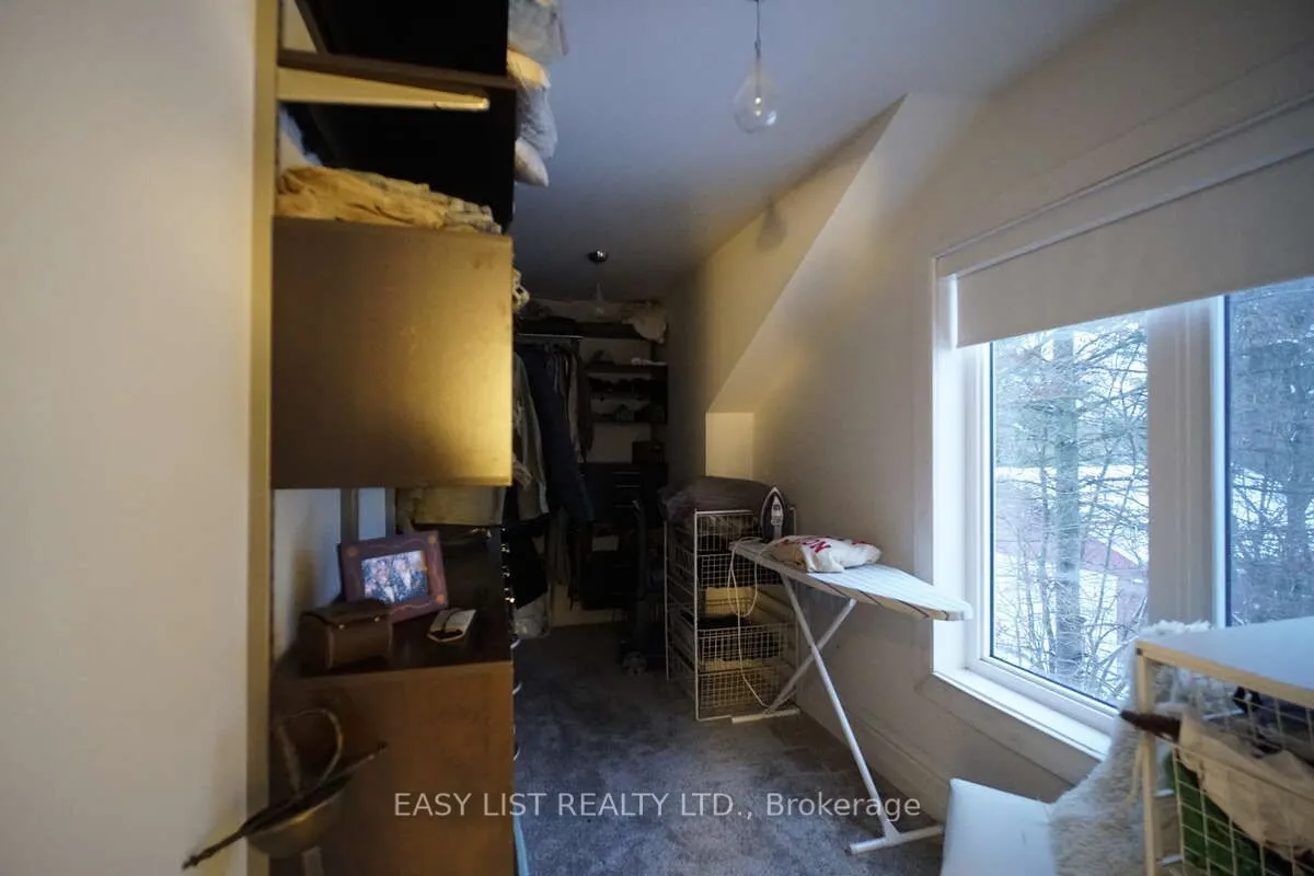79 Brock Road S