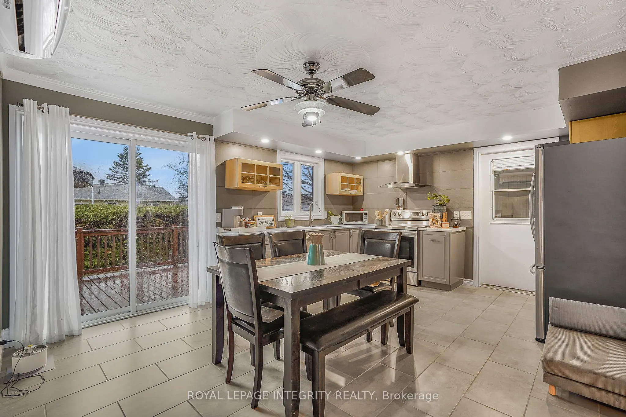 84 Lalande Crescent