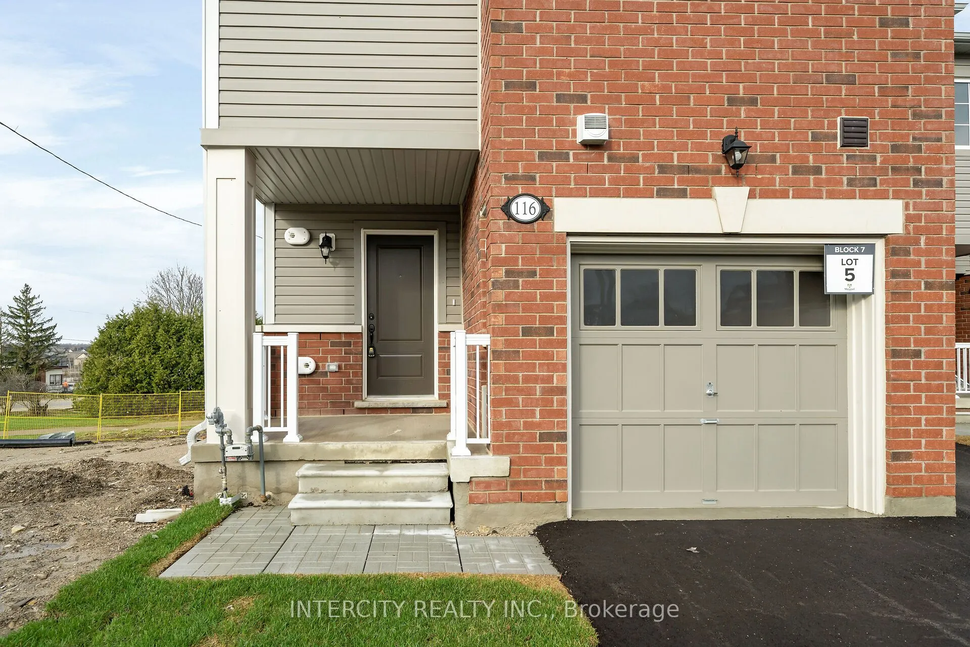 116 Gordon Street #Blk 7 Unit 5