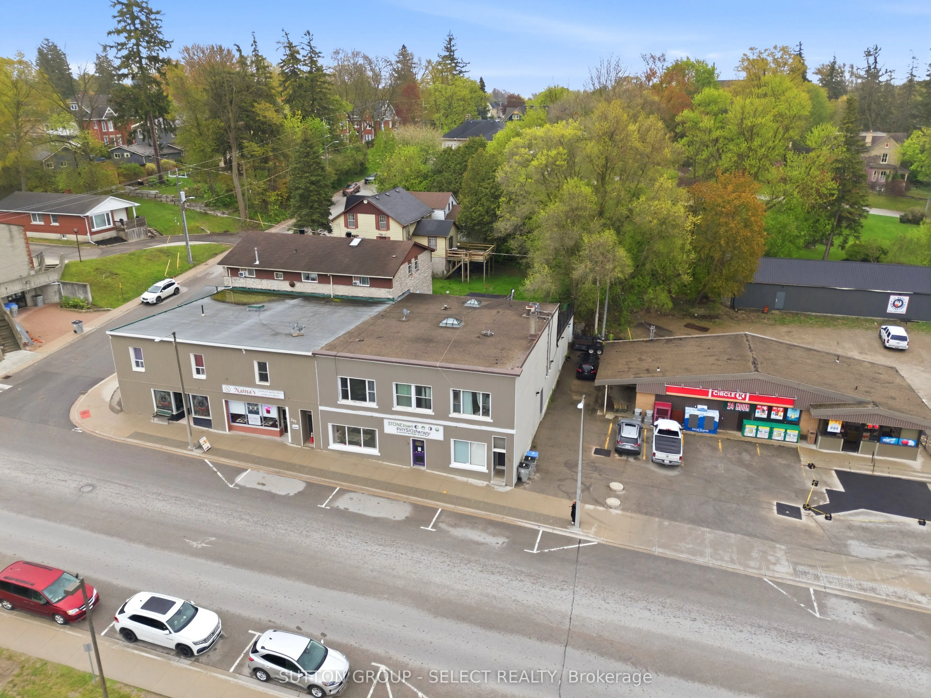 196-198 Queen Street E