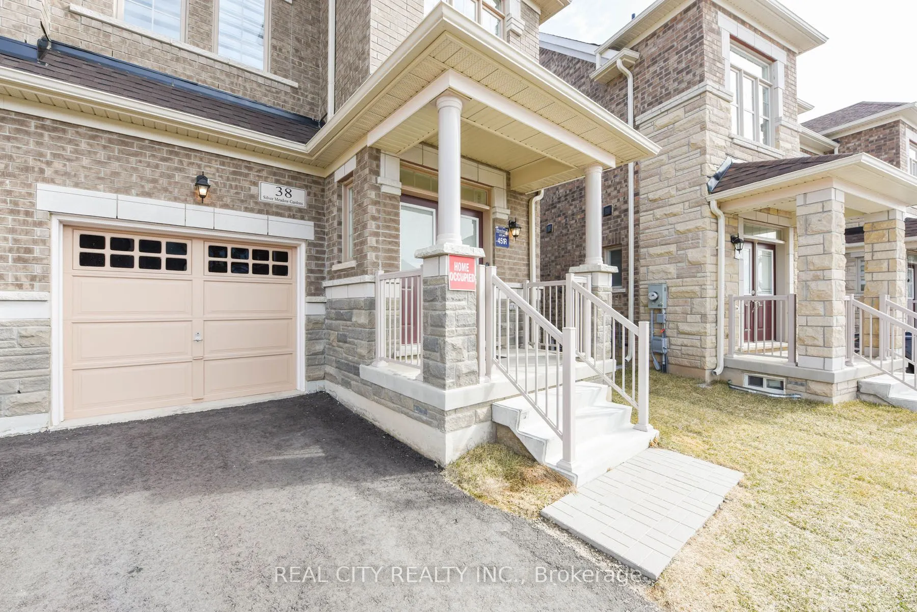 38 Silver Meadow Gdns Gardens N