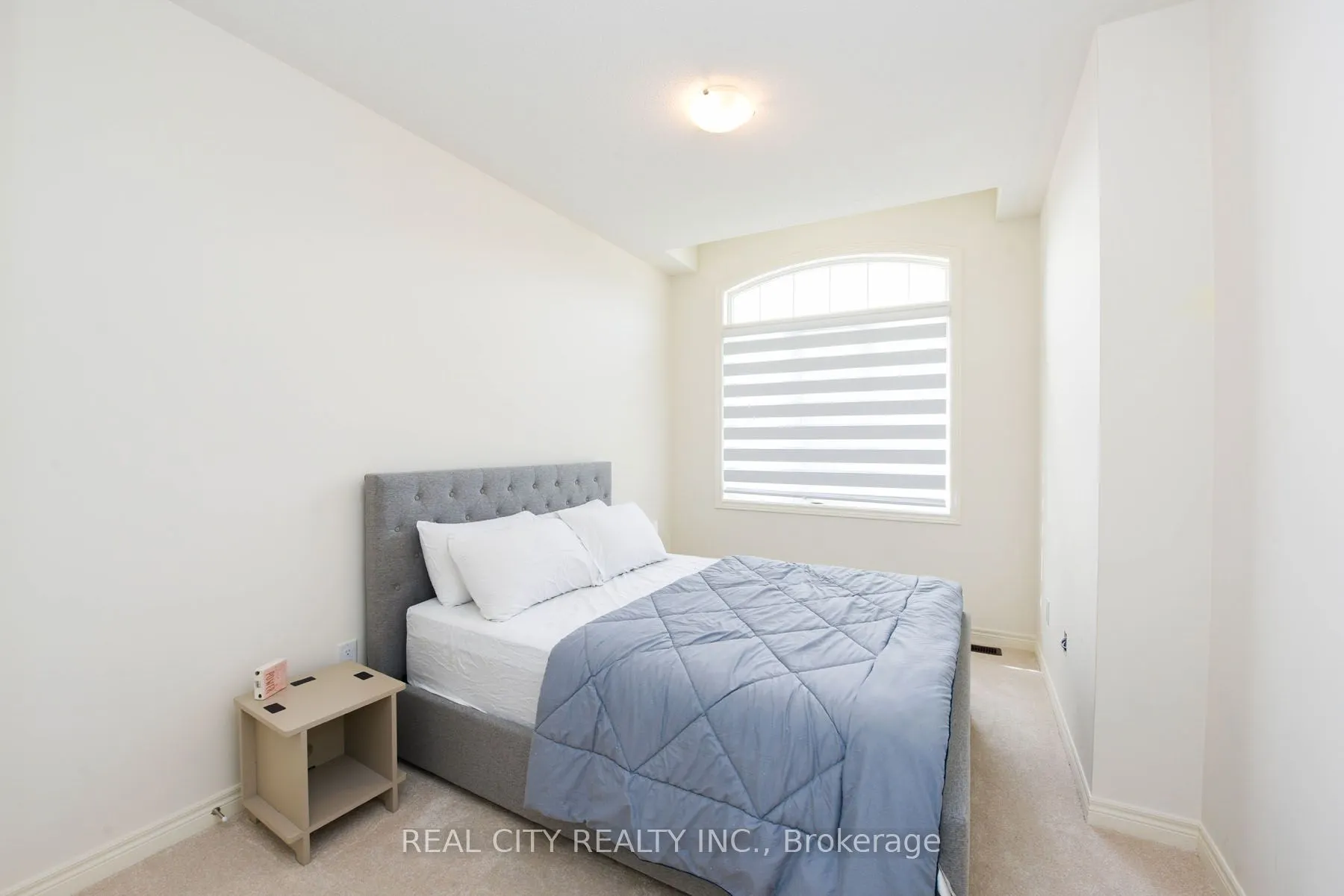 38 Silver Meadow Gdns Gardens N