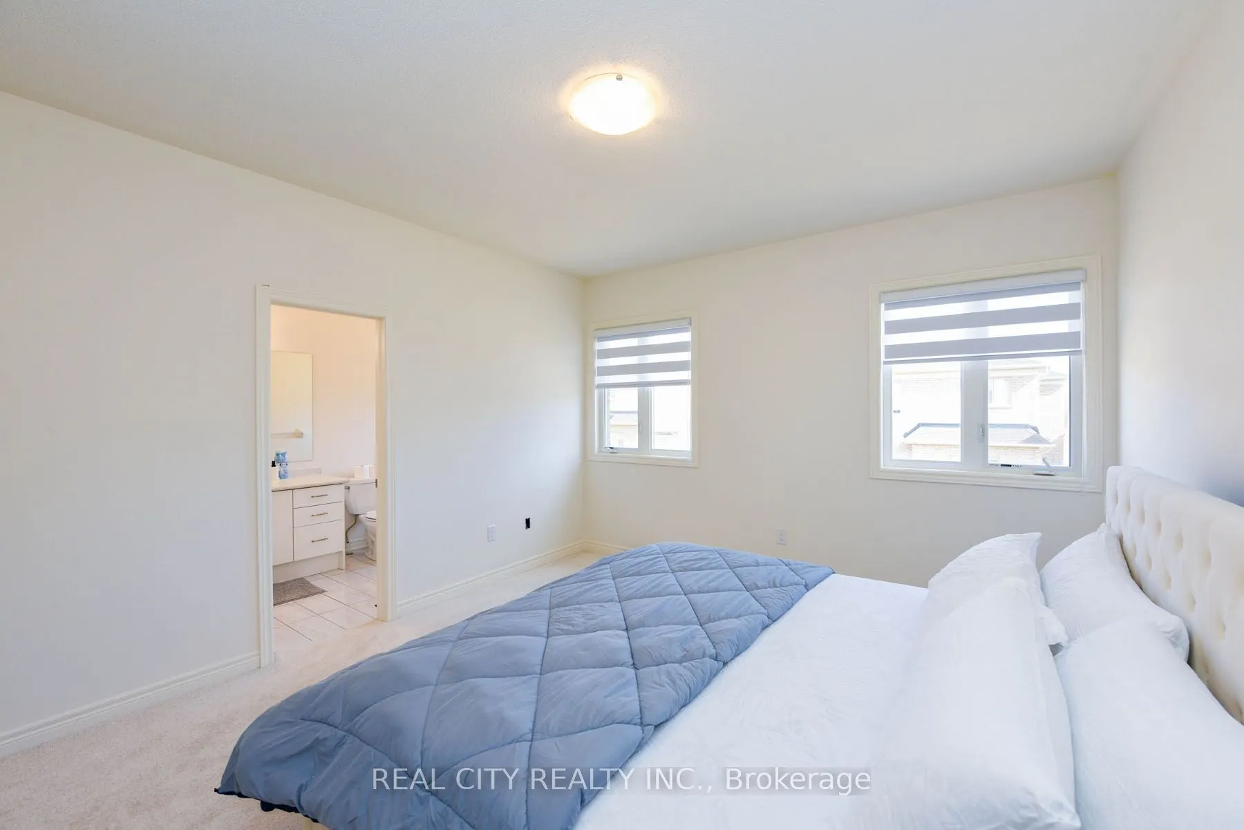 38 Silver Meadow Gdns Gardens N