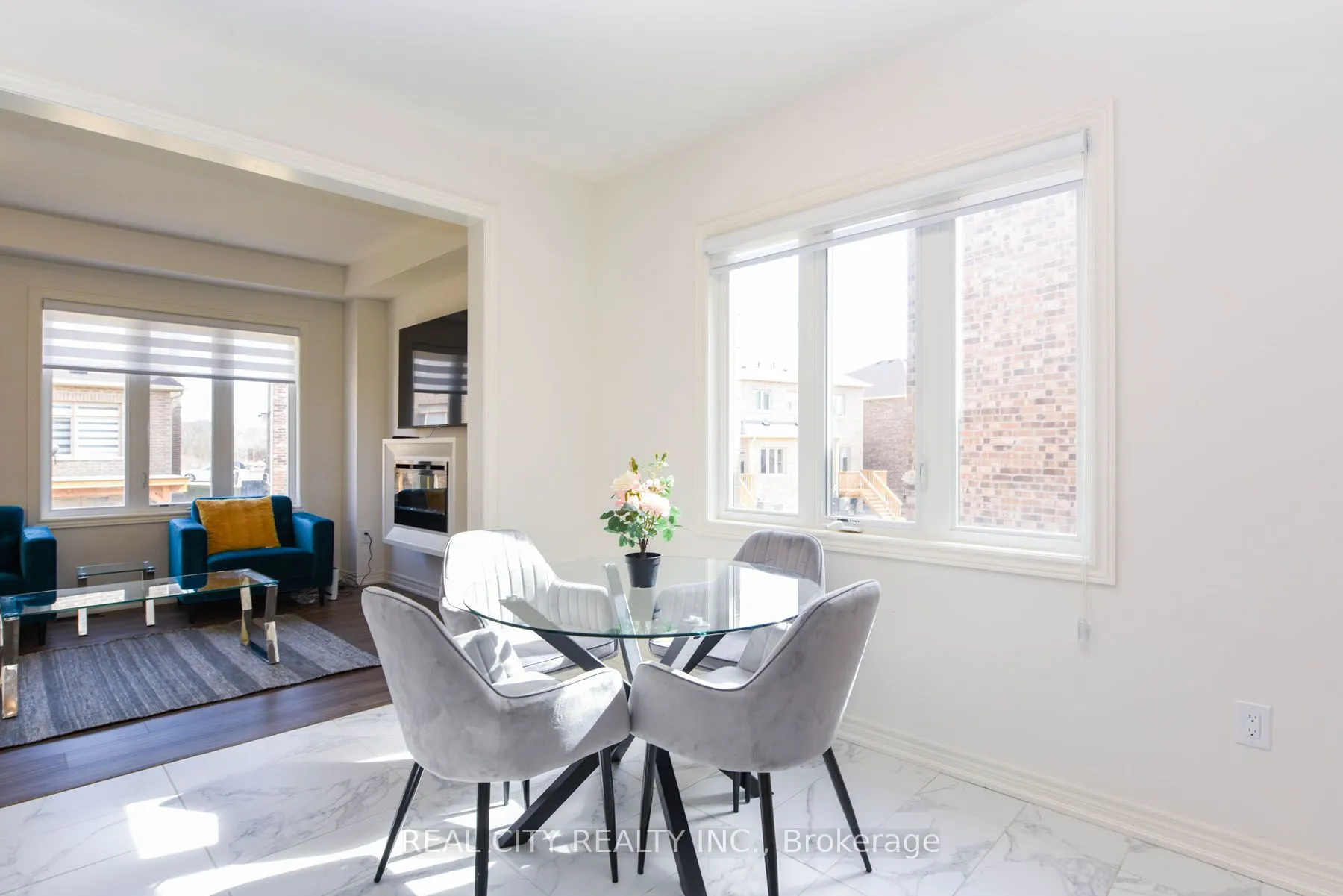 38 Silver Meadow Gdns Gardens N