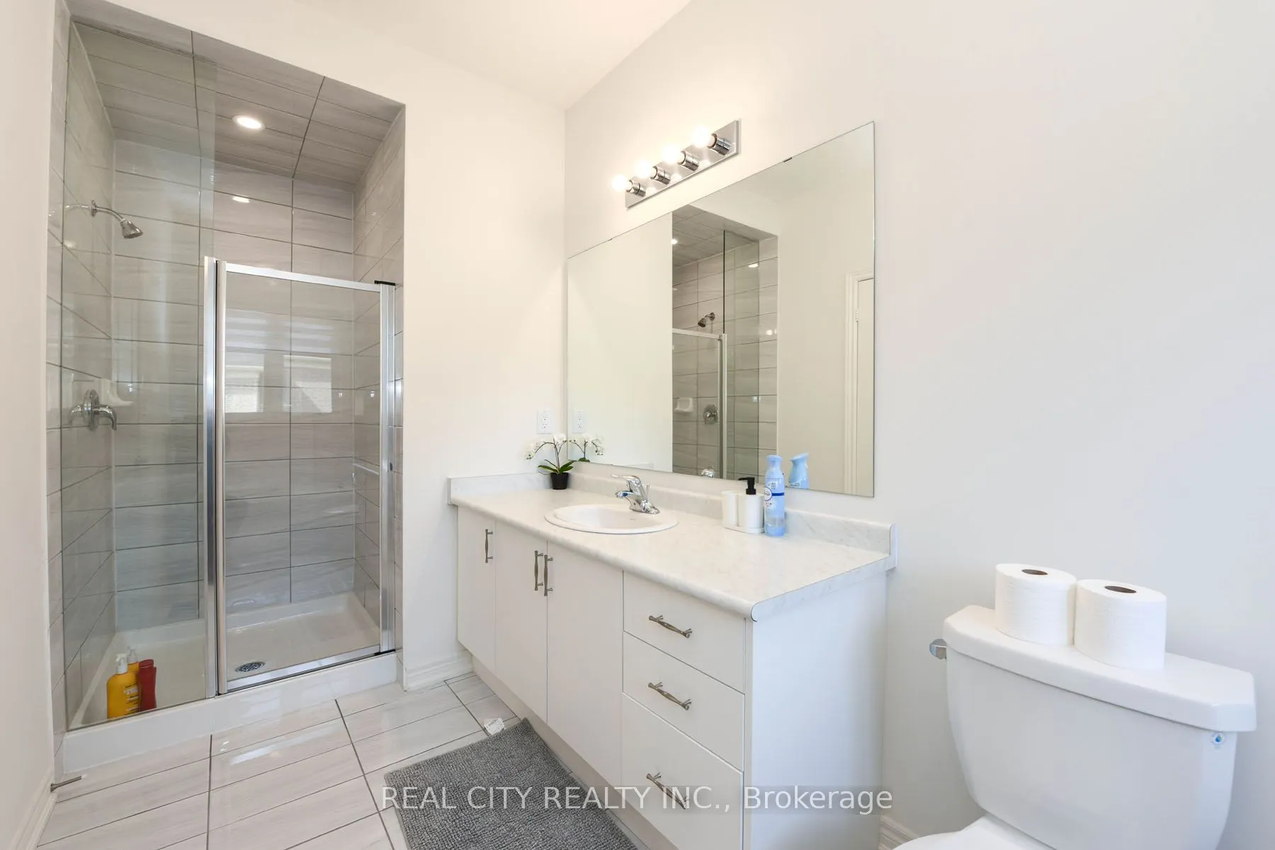 38 Silver Meadow Gdns Gardens N