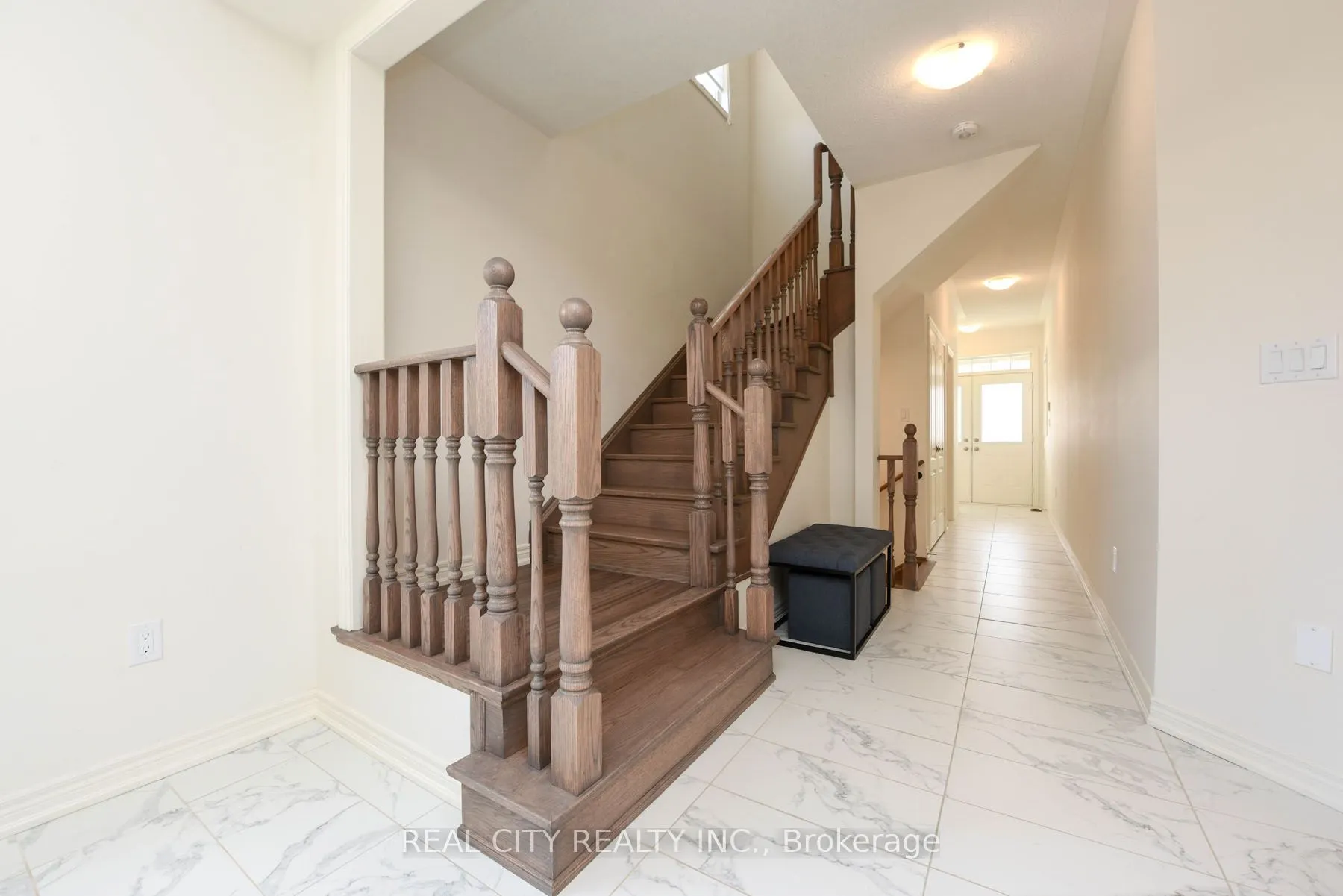 38 Silver Meadow Gdns Gardens N