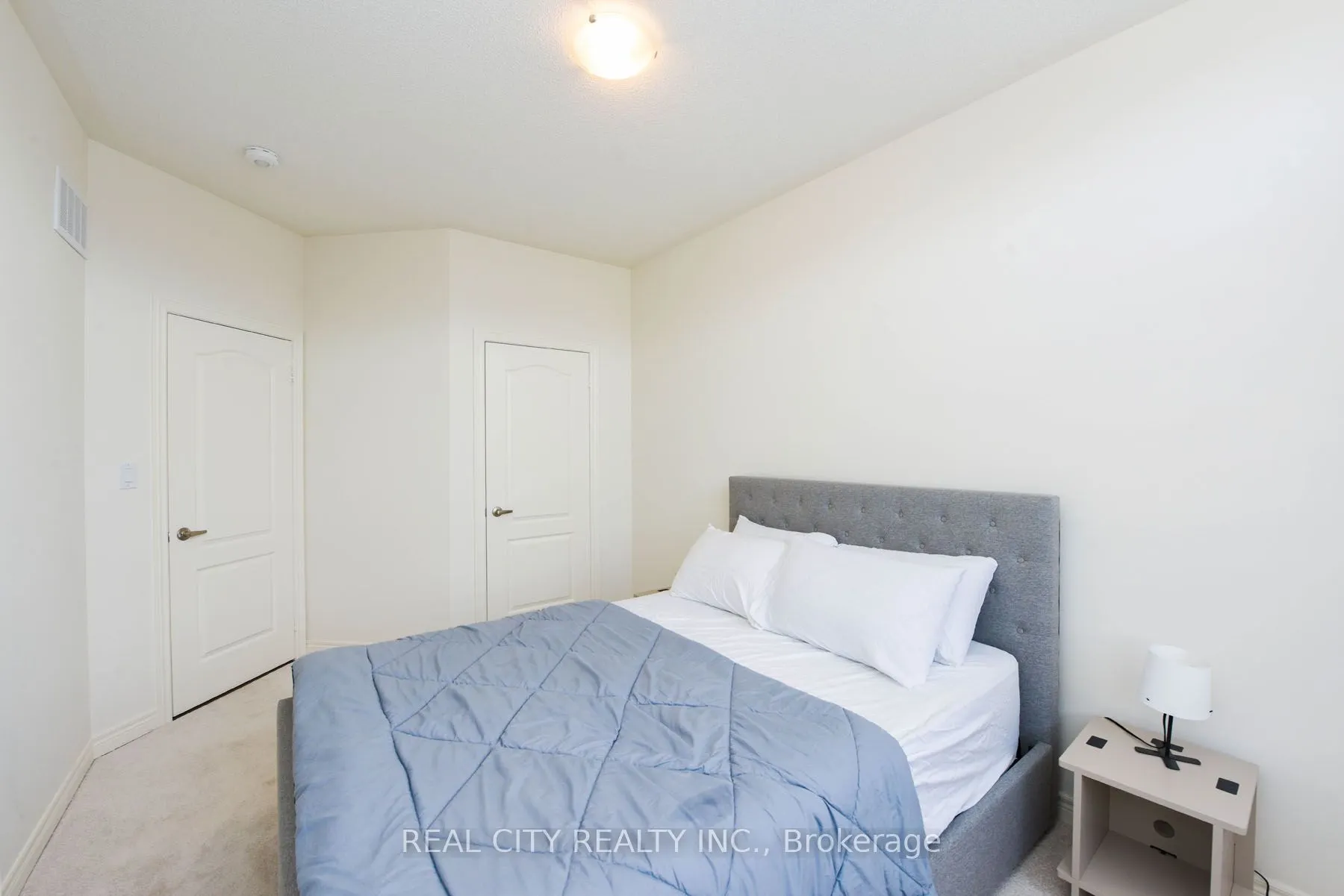 38 Silver Meadow Gdns Gardens N