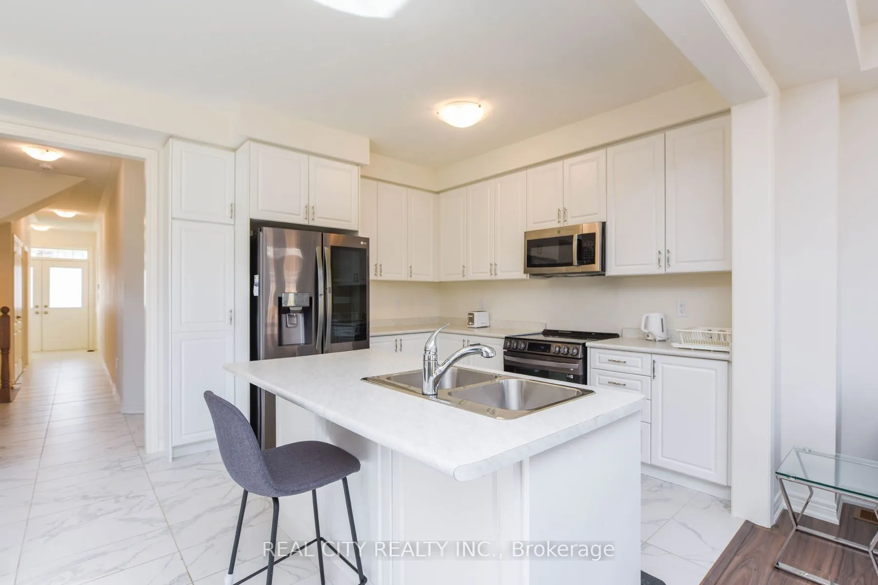 38 Silver Meadow Gdns Gardens N
