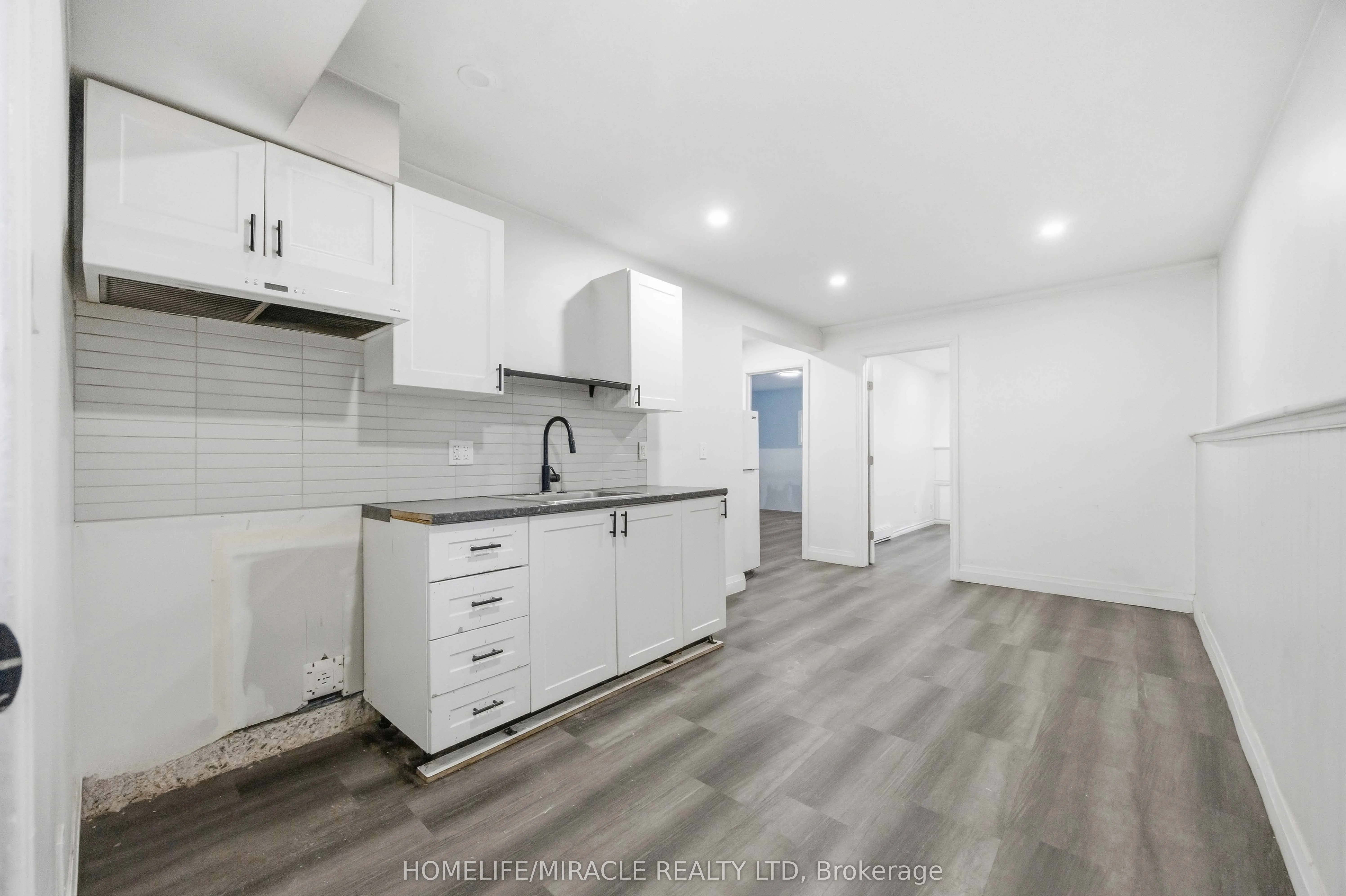839 Mountain Ash Road