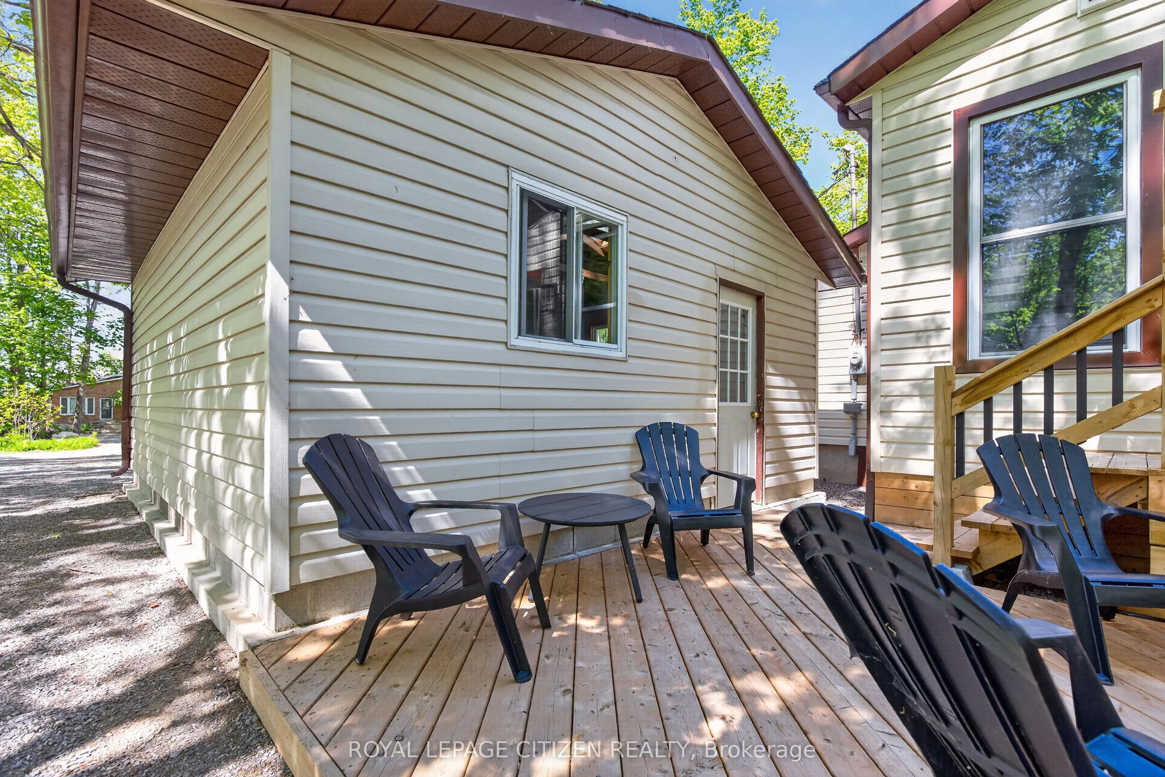 32 Teds Lane