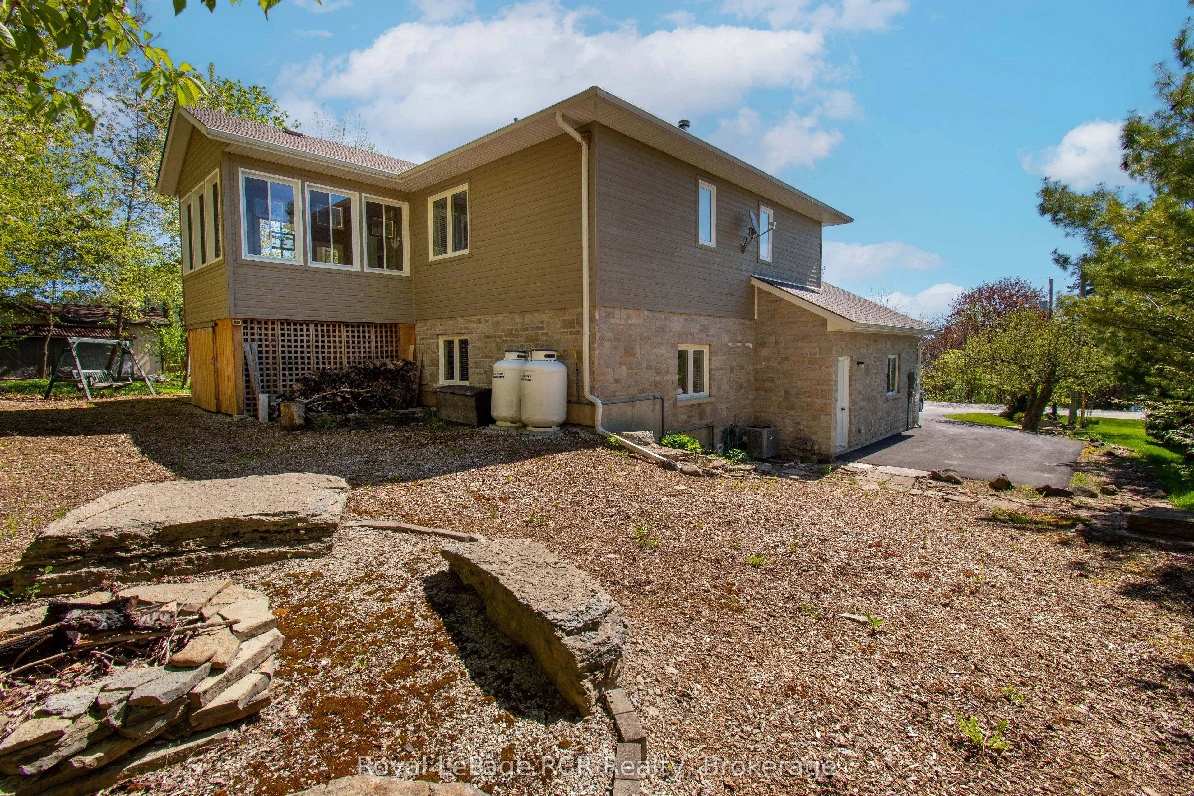 154 MacIntosh Drive