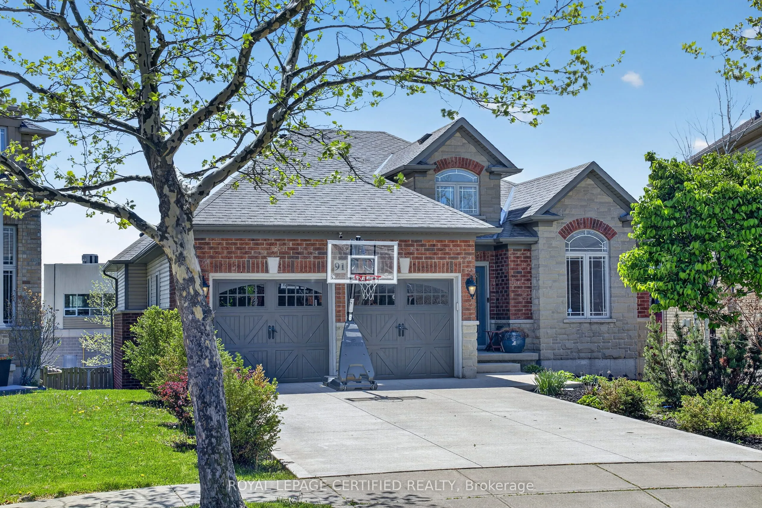 91 Candlewood Drive