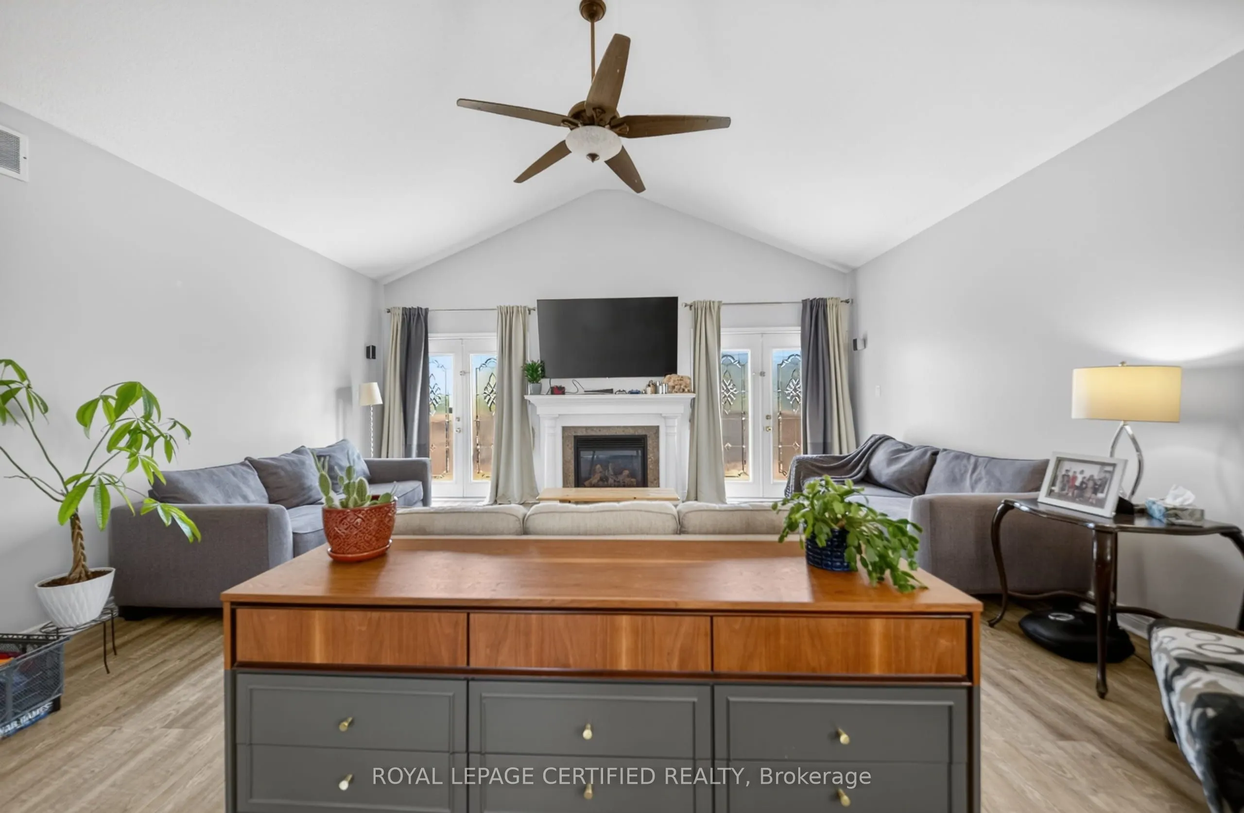 91 Candlewood Drive