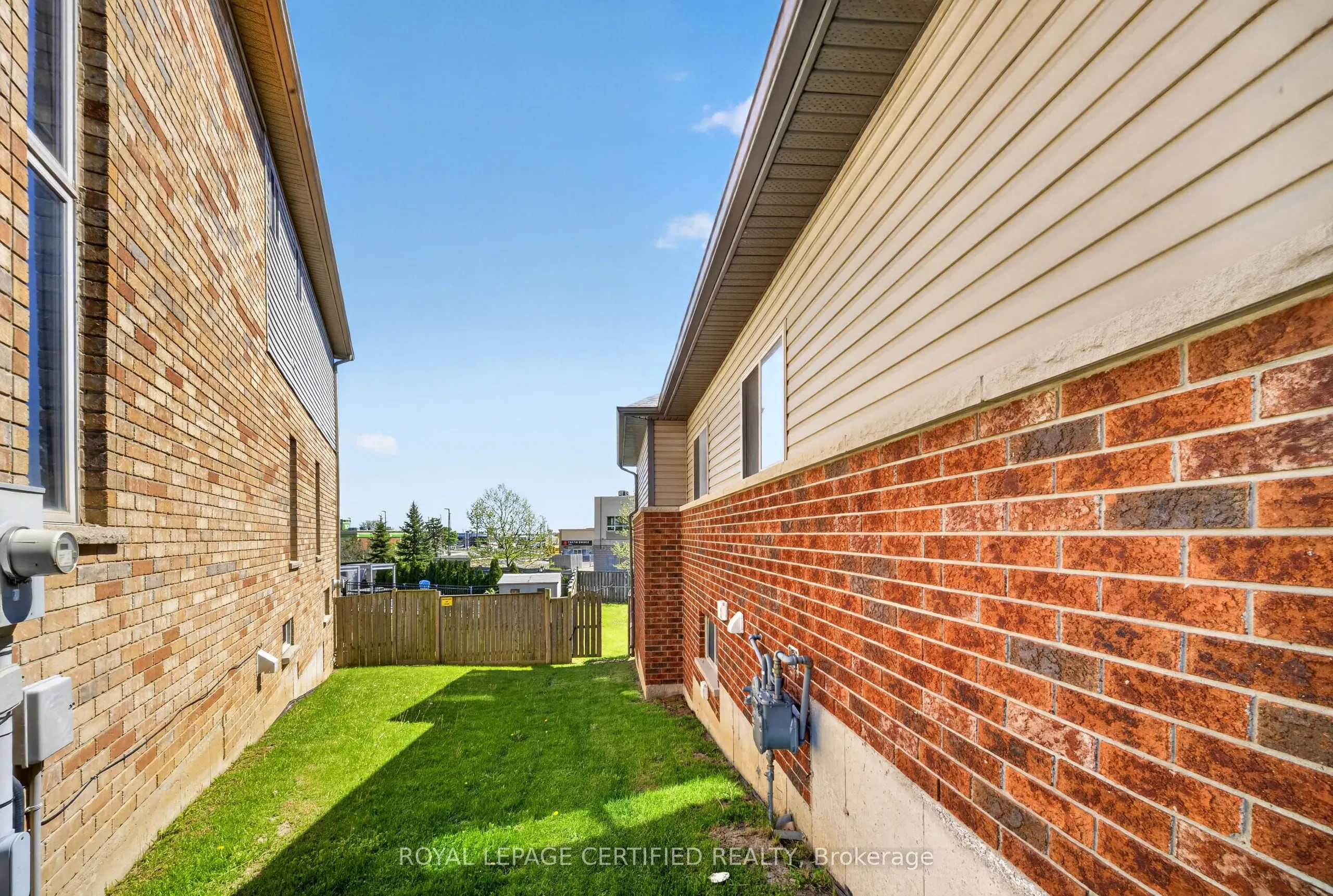 91 Candlewood Drive