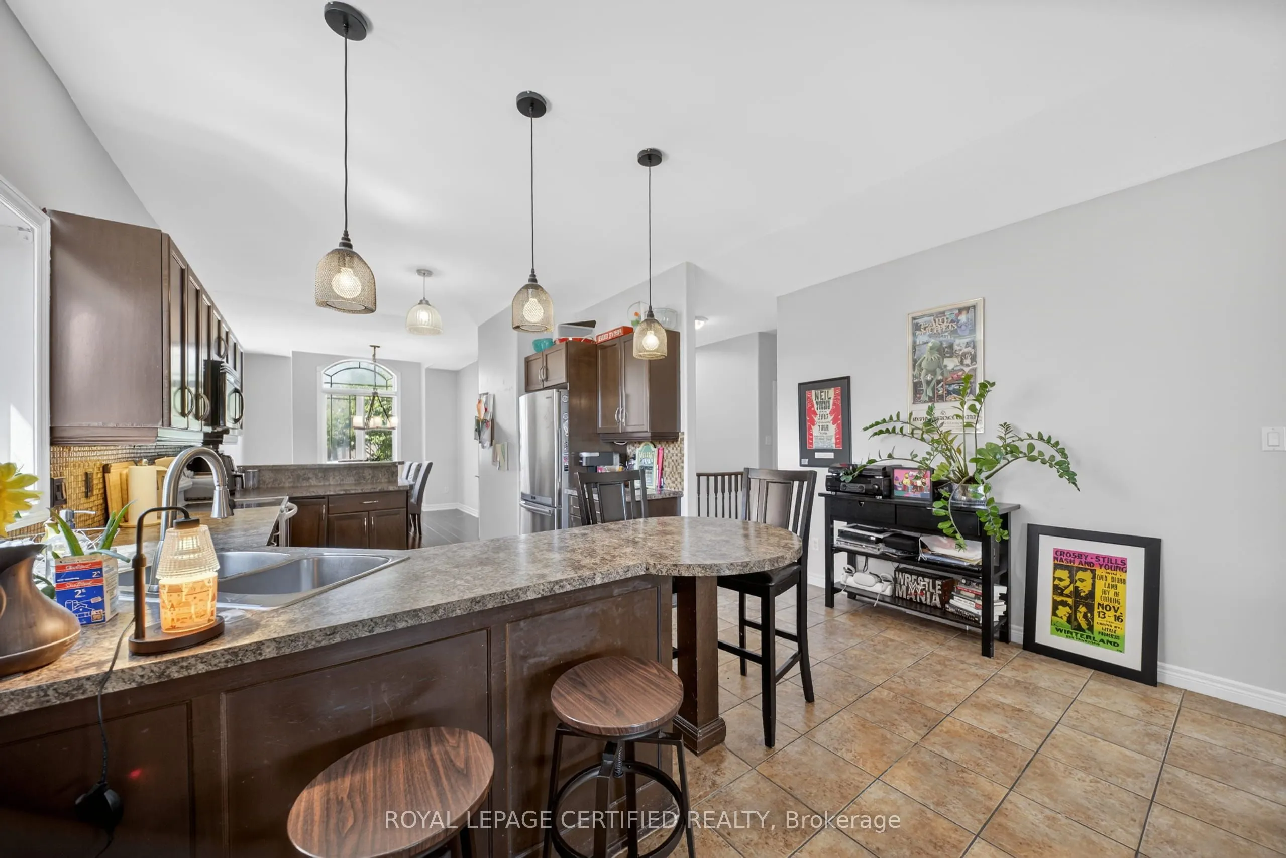 91 Candlewood Drive