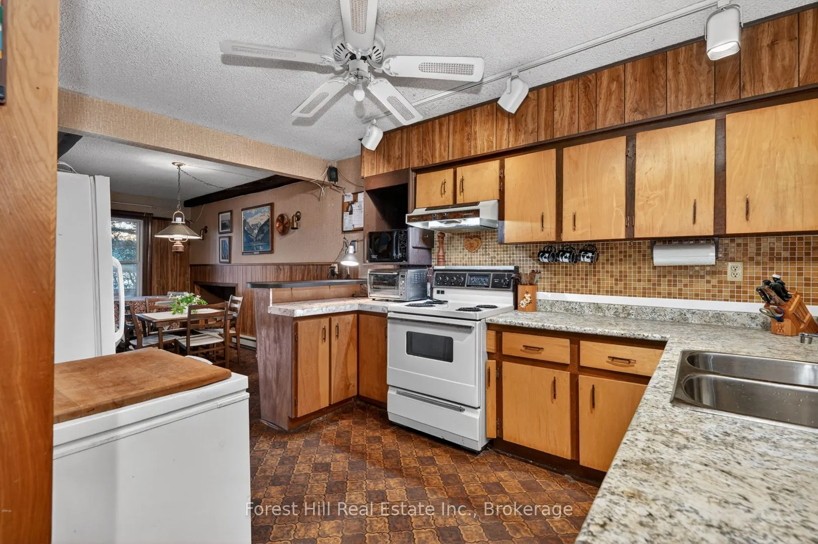 136 Rock Point Road
