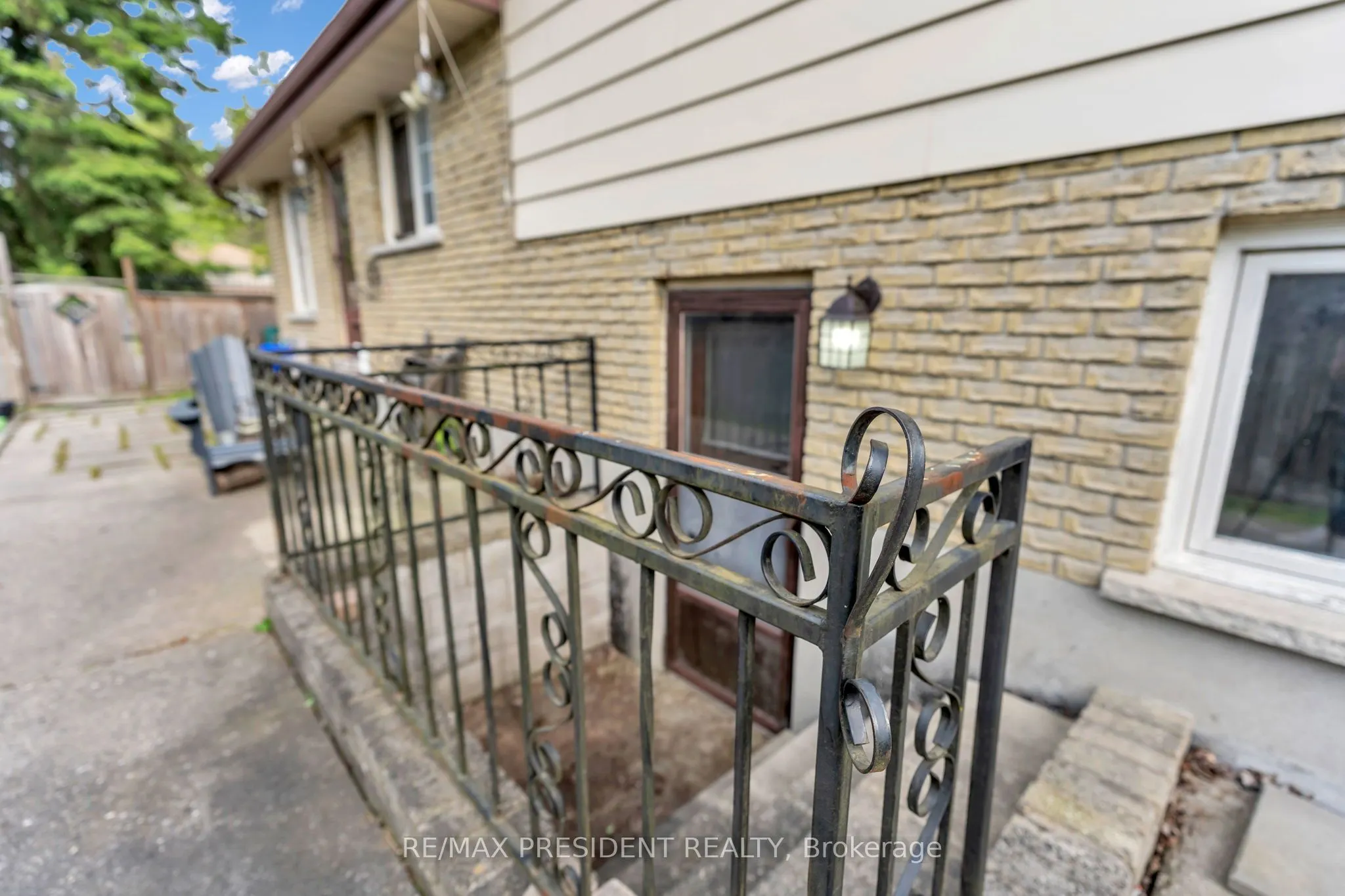 265 Catharine Street