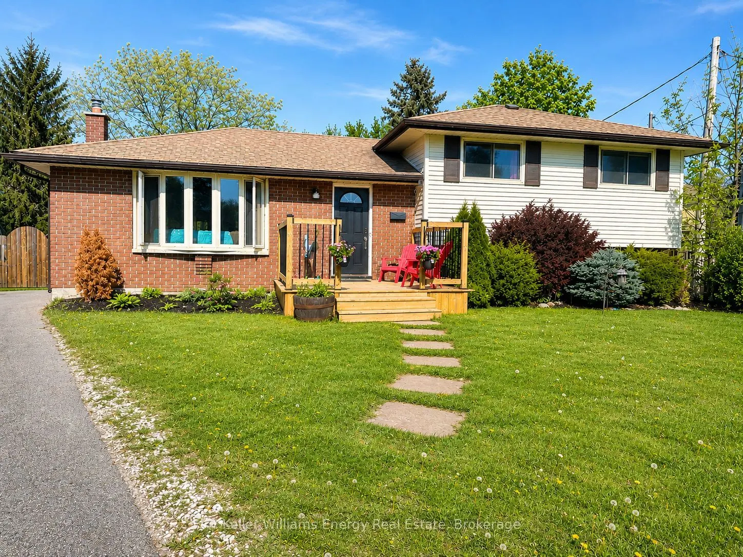 245 Smart Crescent