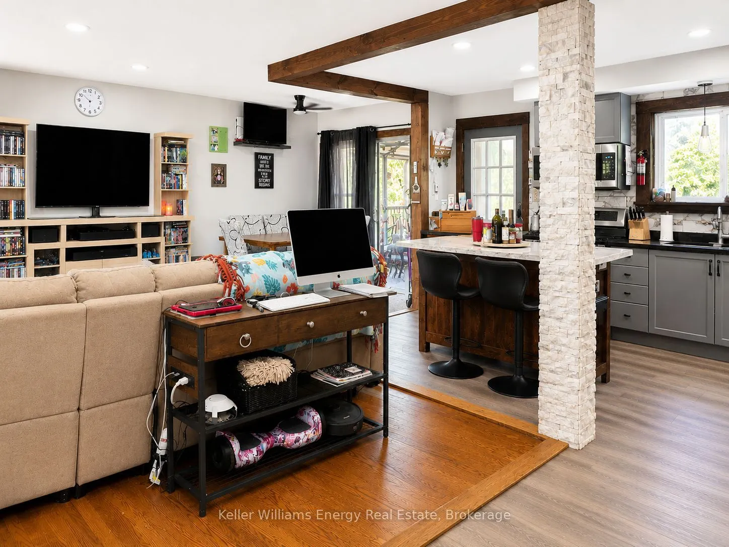 245 Smart Crescent