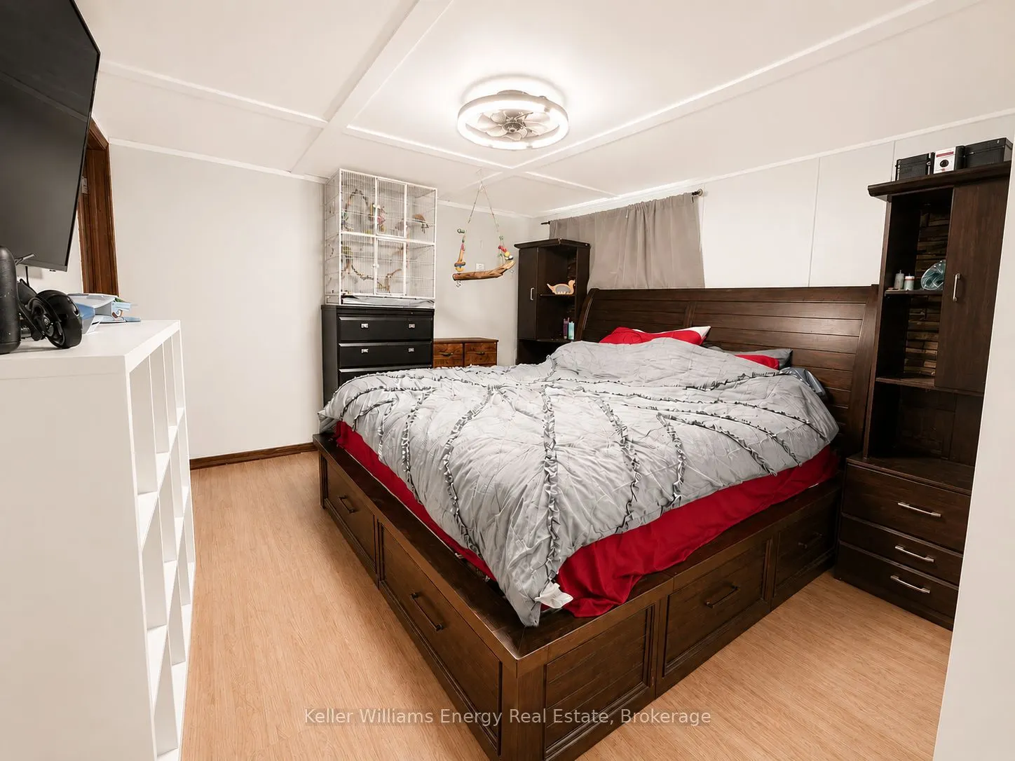 245 Smart Crescent