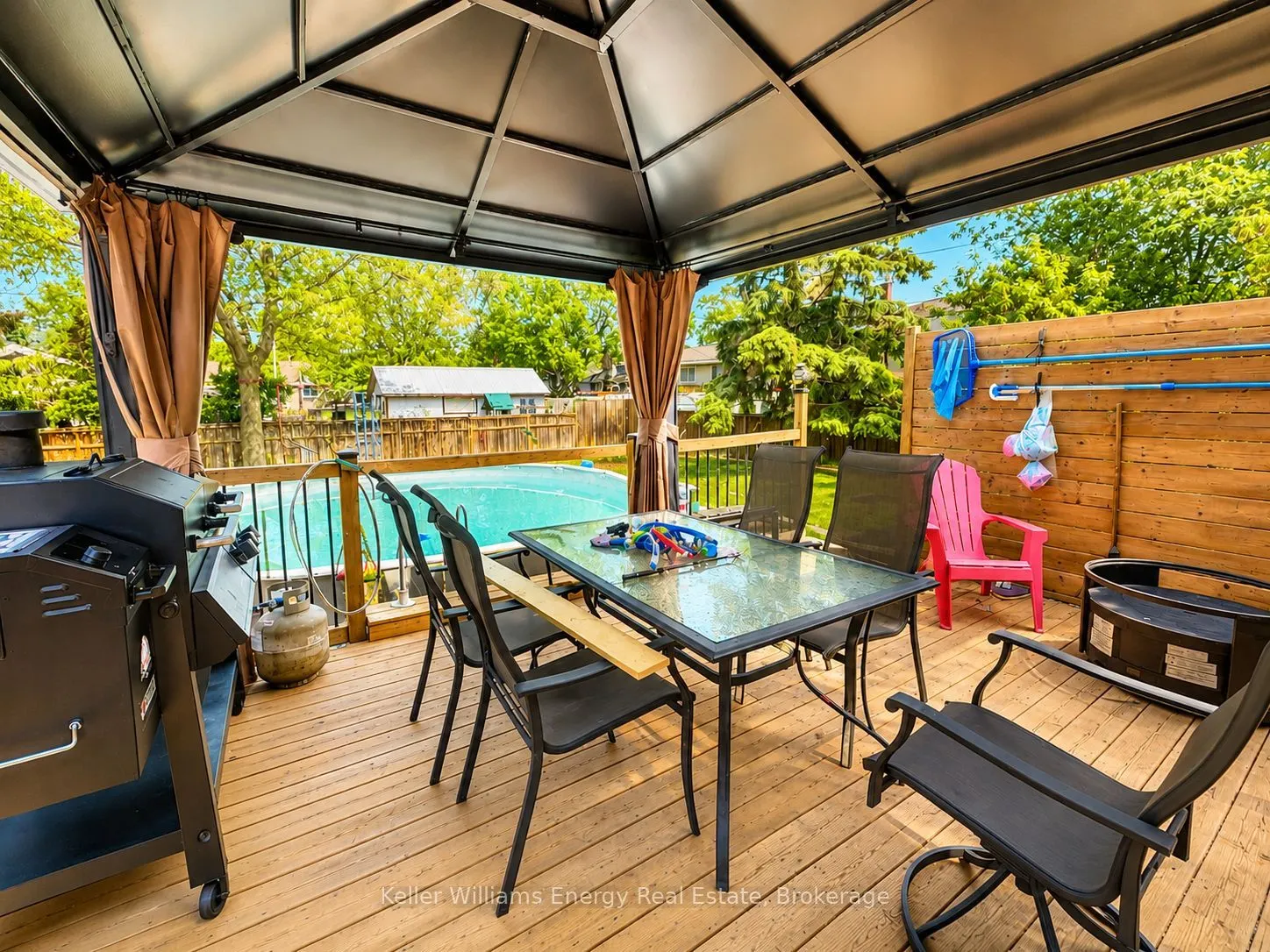 245 Smart Crescent