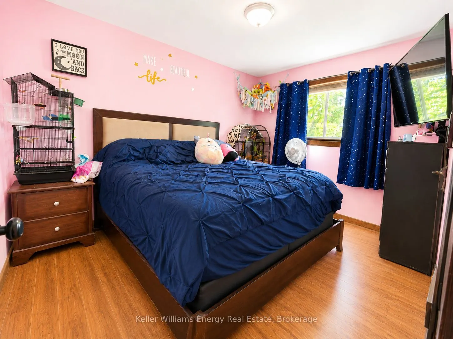 245 Smart Crescent
