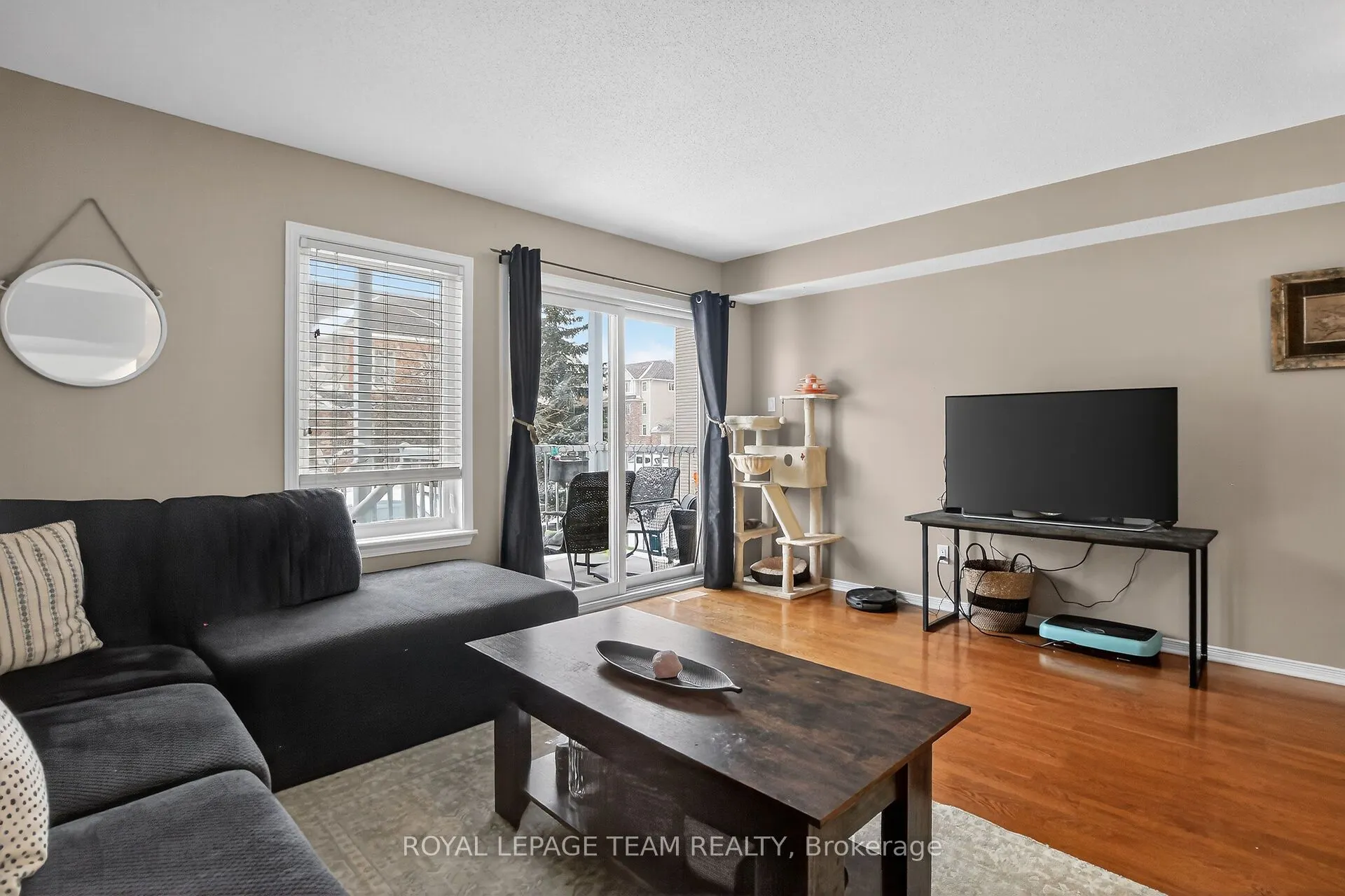 255 Deercroft Avenue #1