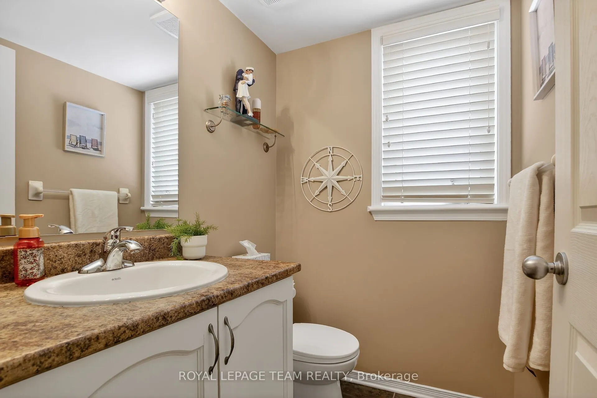255 Deercroft Avenue #1
