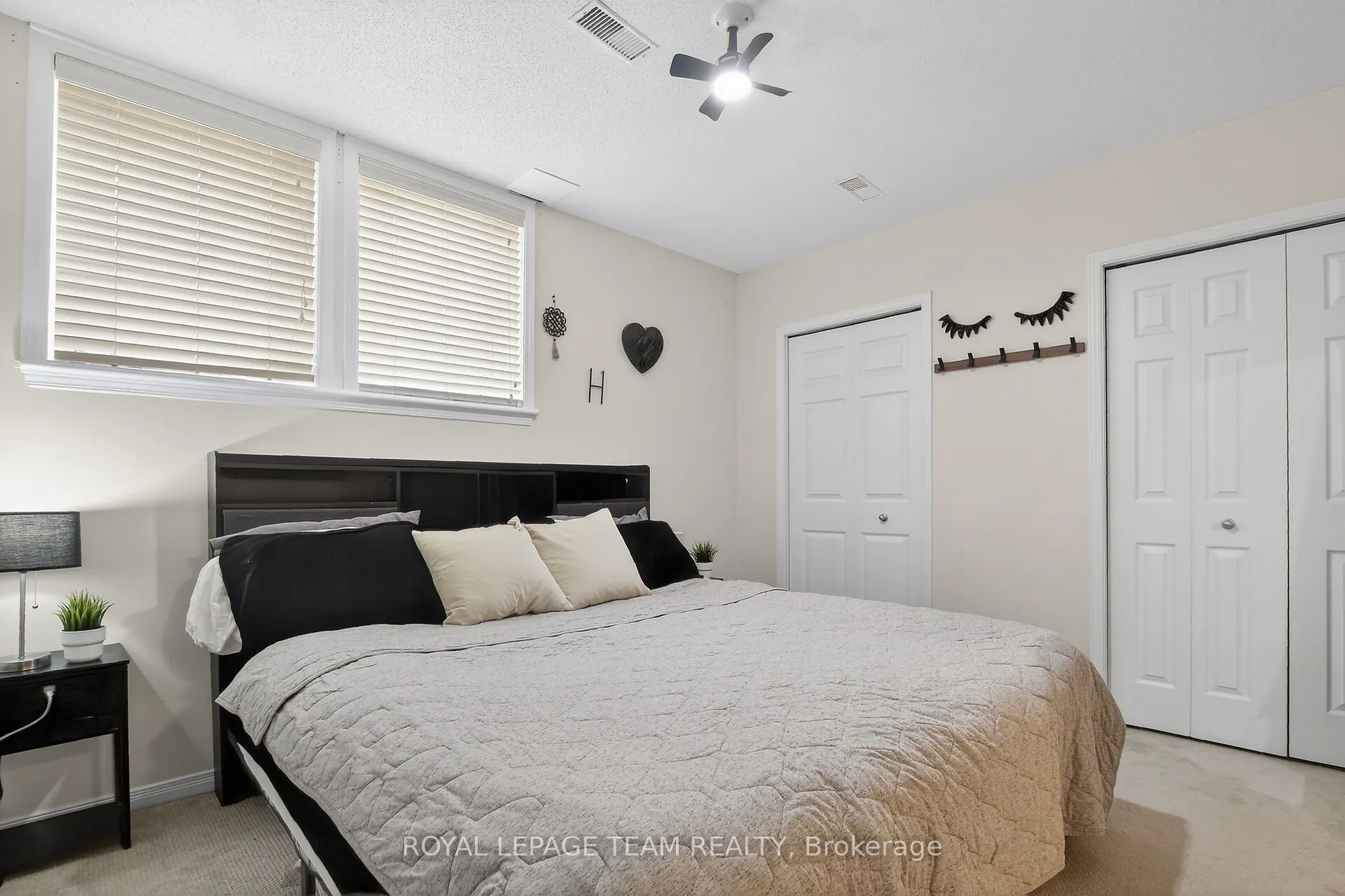 255 Deercroft Avenue #1