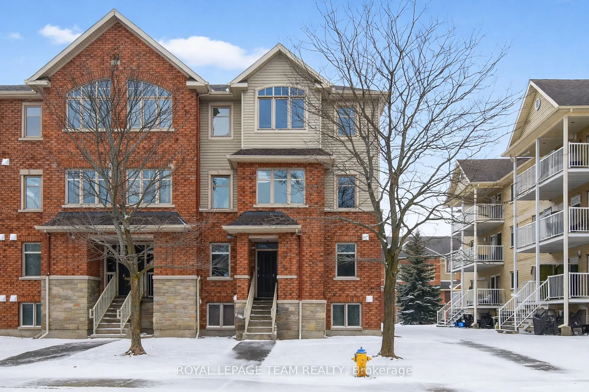 255 Deercroft Avenue #1