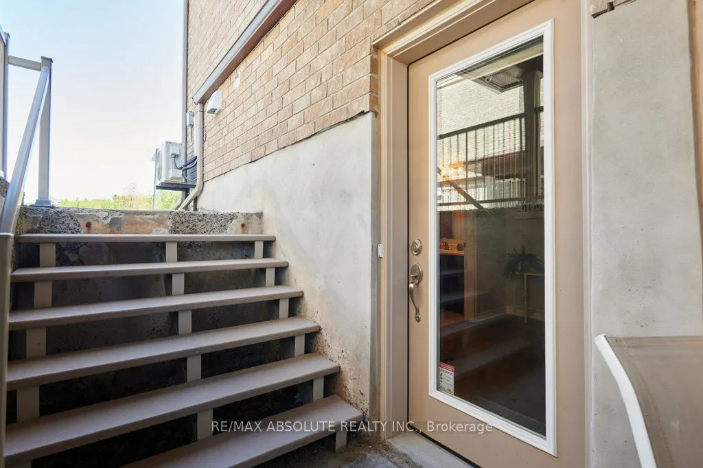 183 Bourdeau Boulevard #4