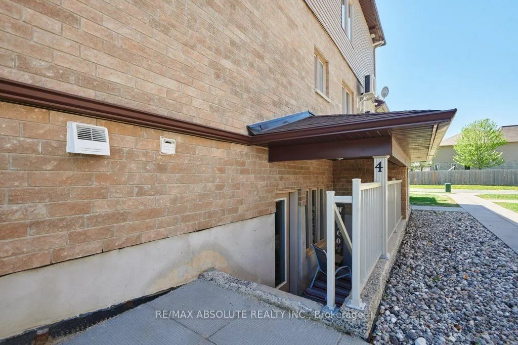 183 Bourdeau Boulevard #4