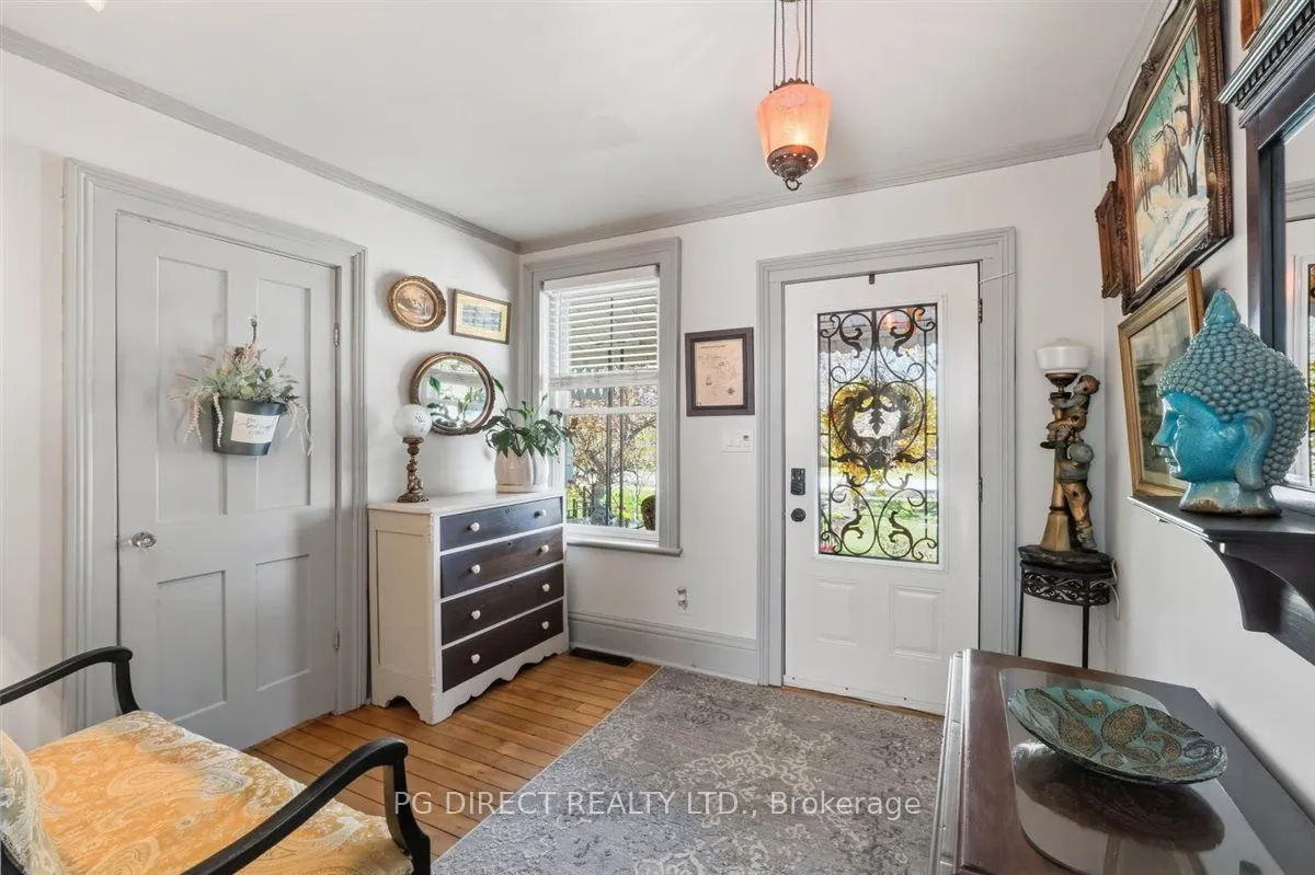 24 N Hastings Avenue