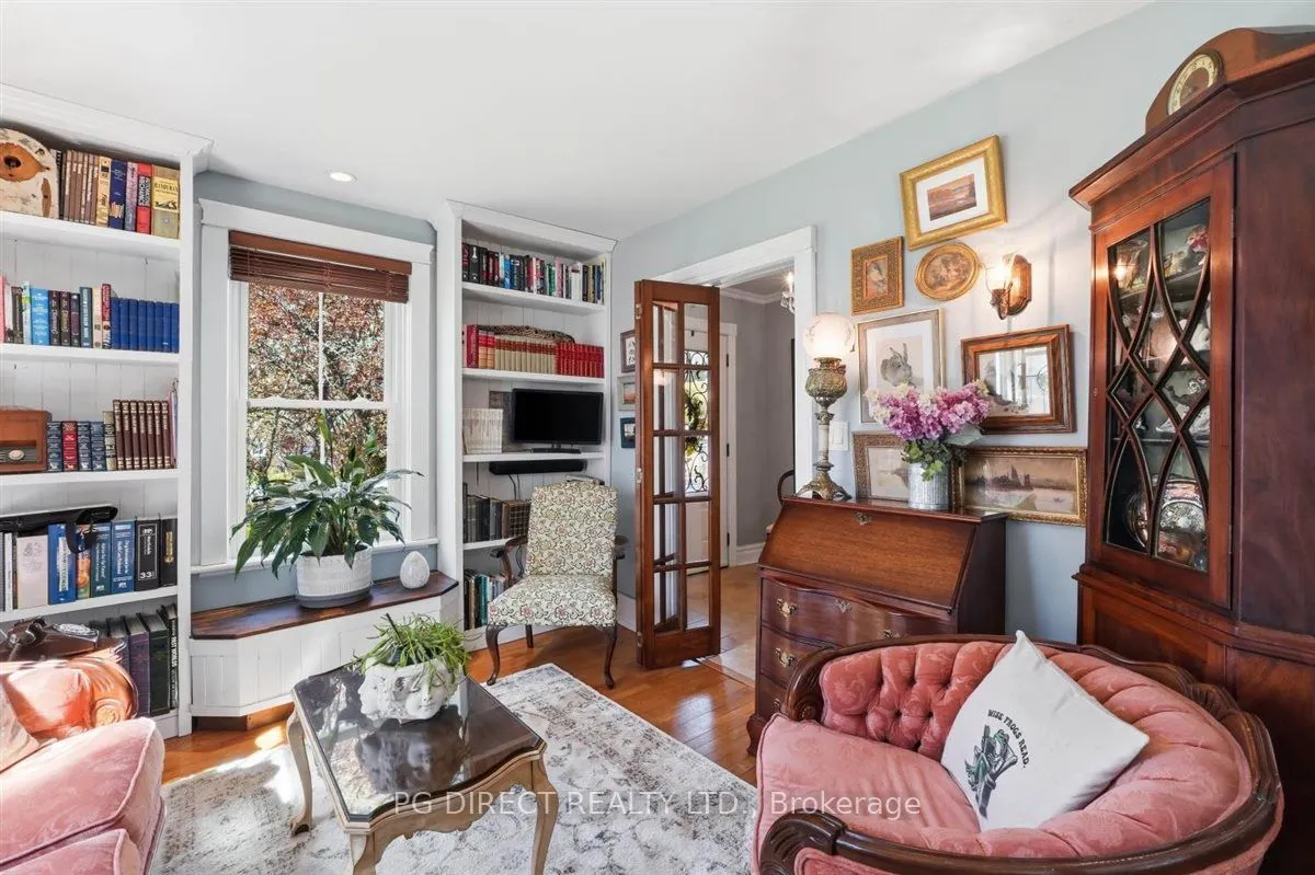 24 N Hastings Avenue