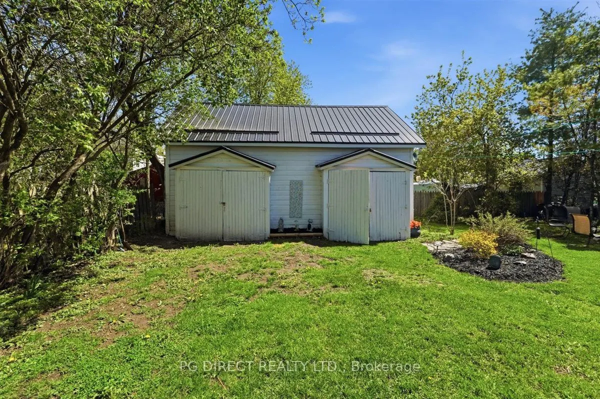 24 N Hastings Avenue