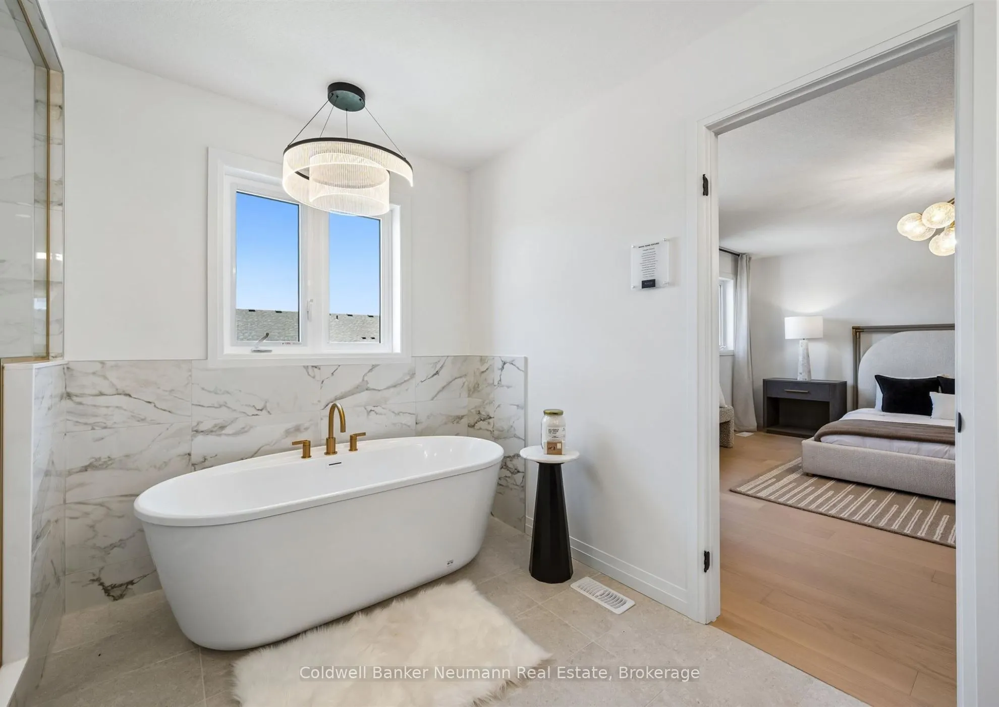 636 Anton Crescent