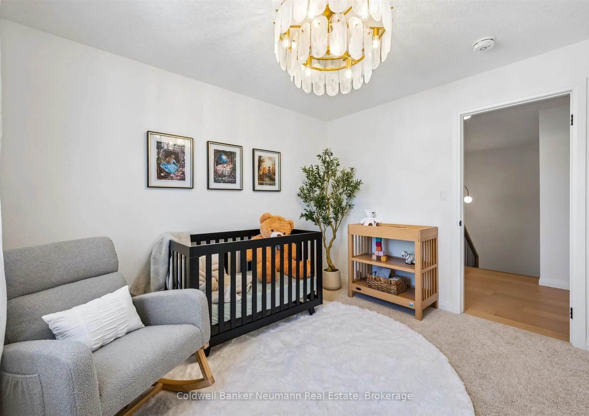 636 Anton Crescent