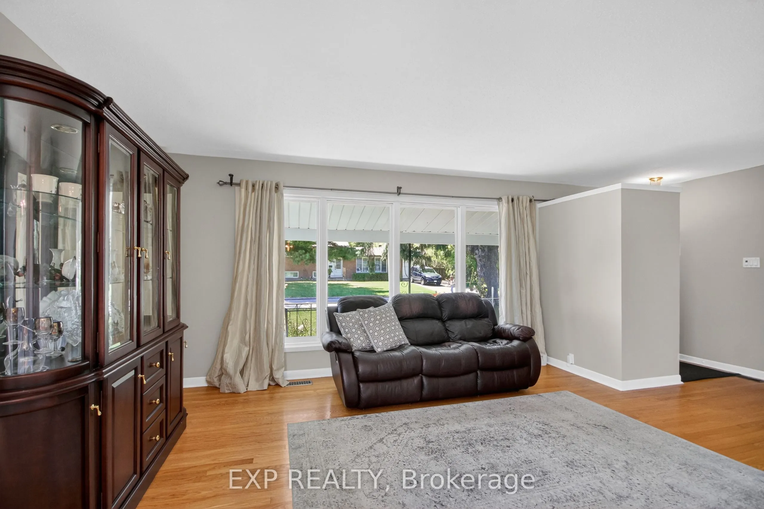 31 Barlyn Avenue
