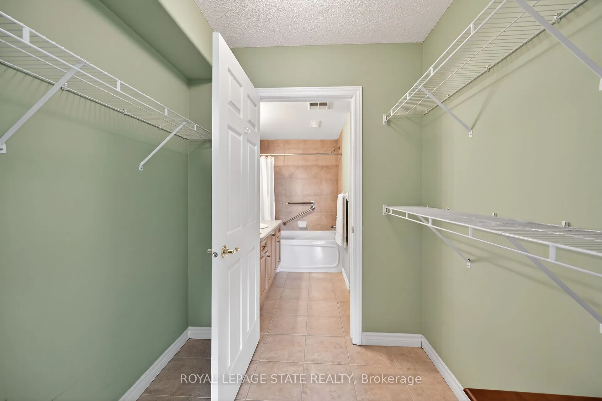 908 Mohawk Road E #308