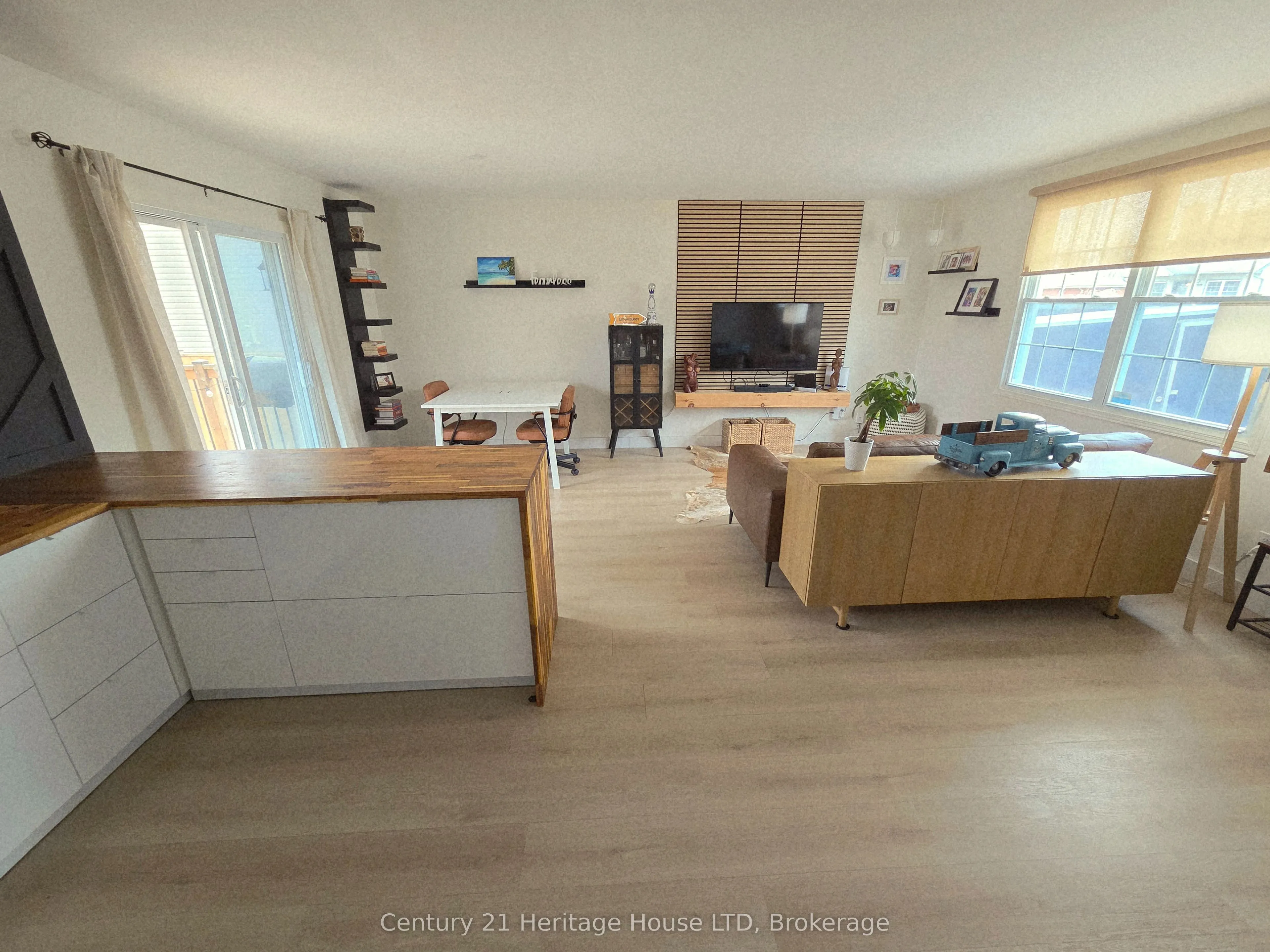 552 Lakeview Road