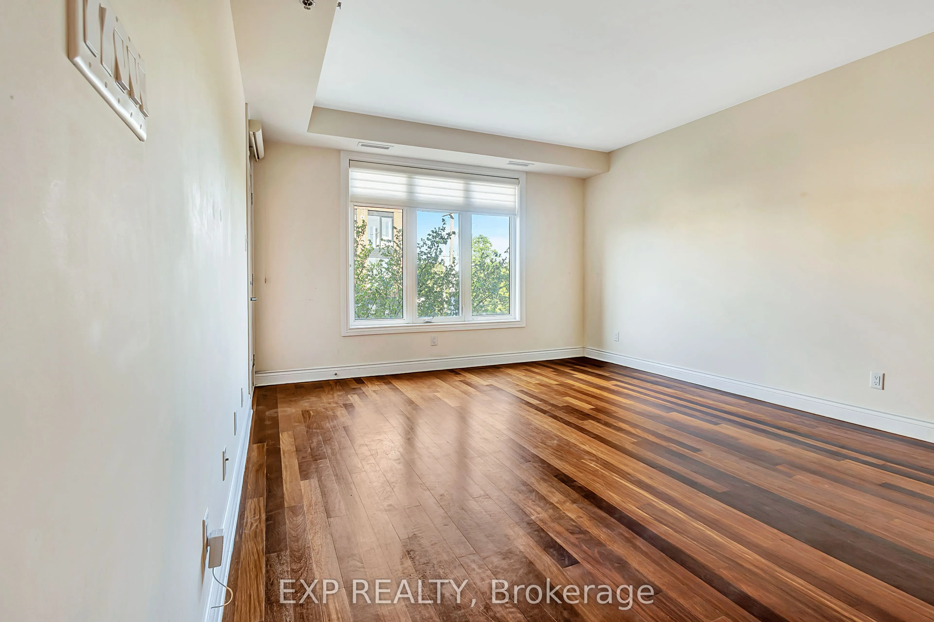323 Winona Avenue #10