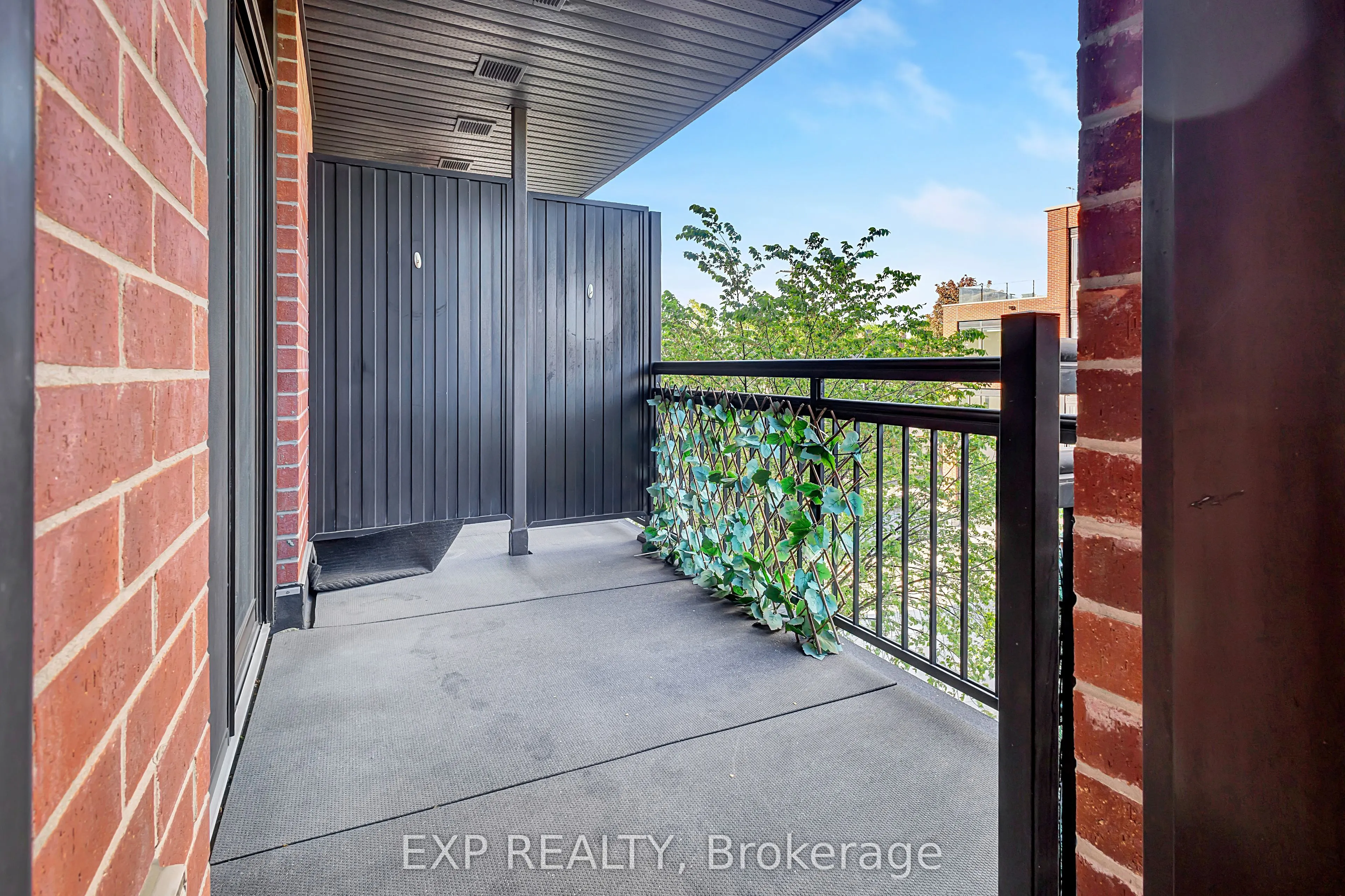 323 Winona Avenue #10