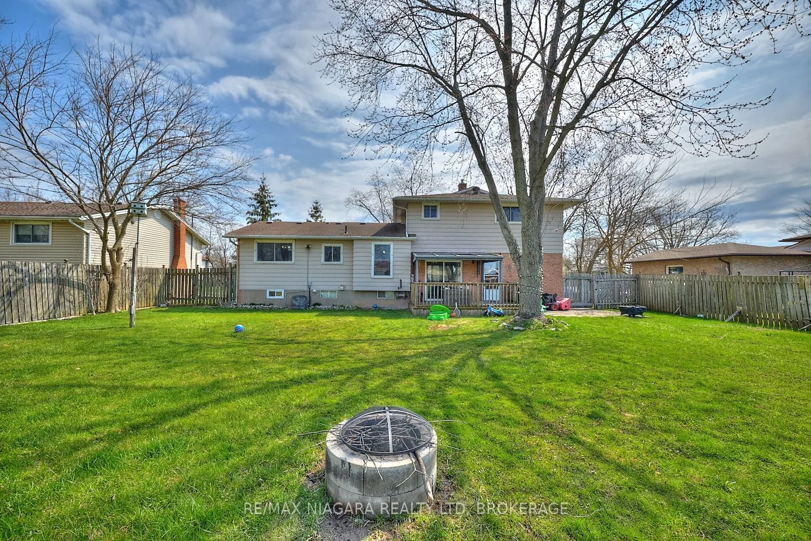 953 Grandview Road