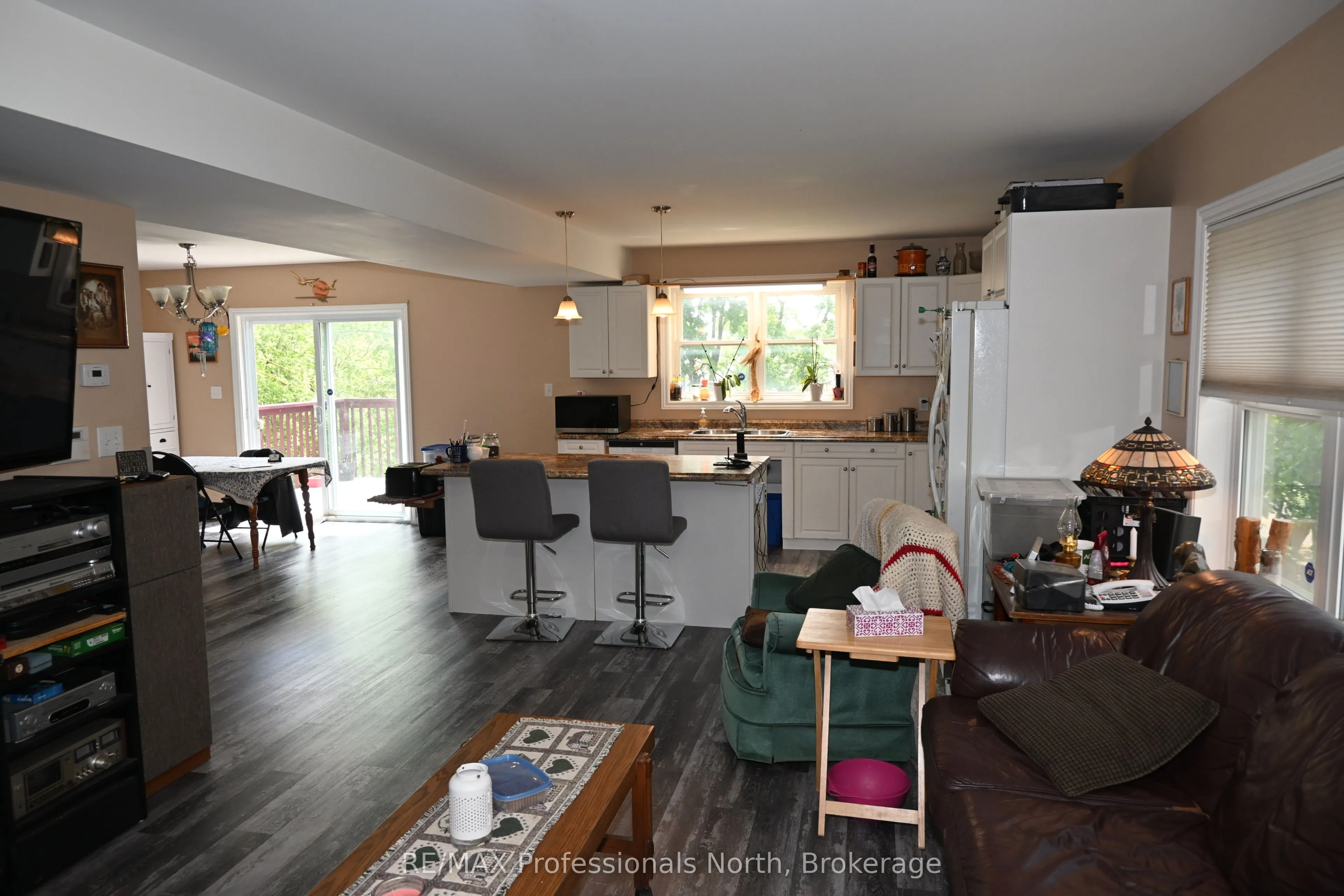 103 St Lawrence Street W