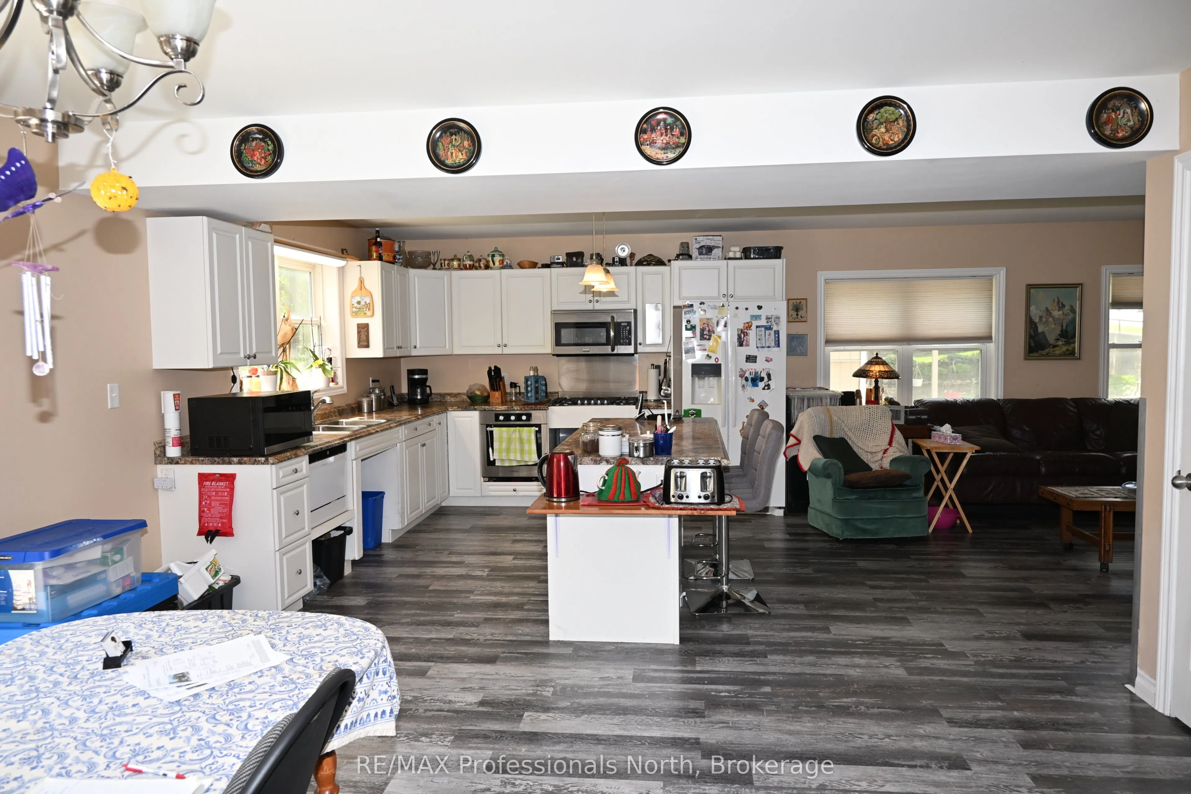 103 St Lawrence Street W